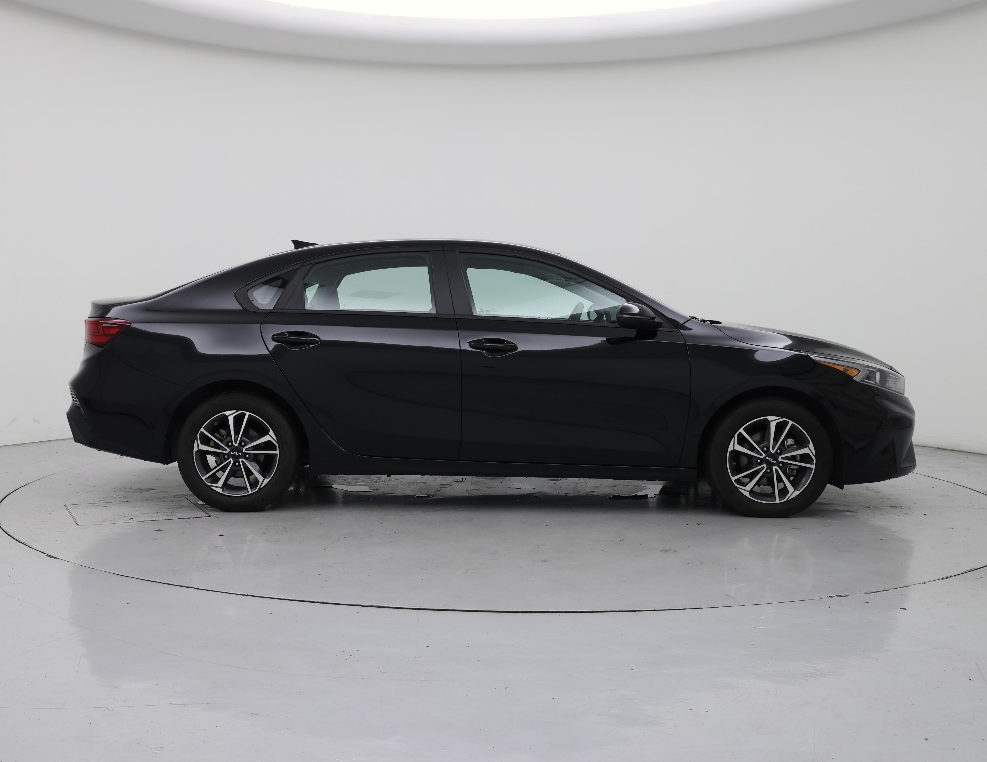 Thumbnail: 2024 Kia Forte - 7