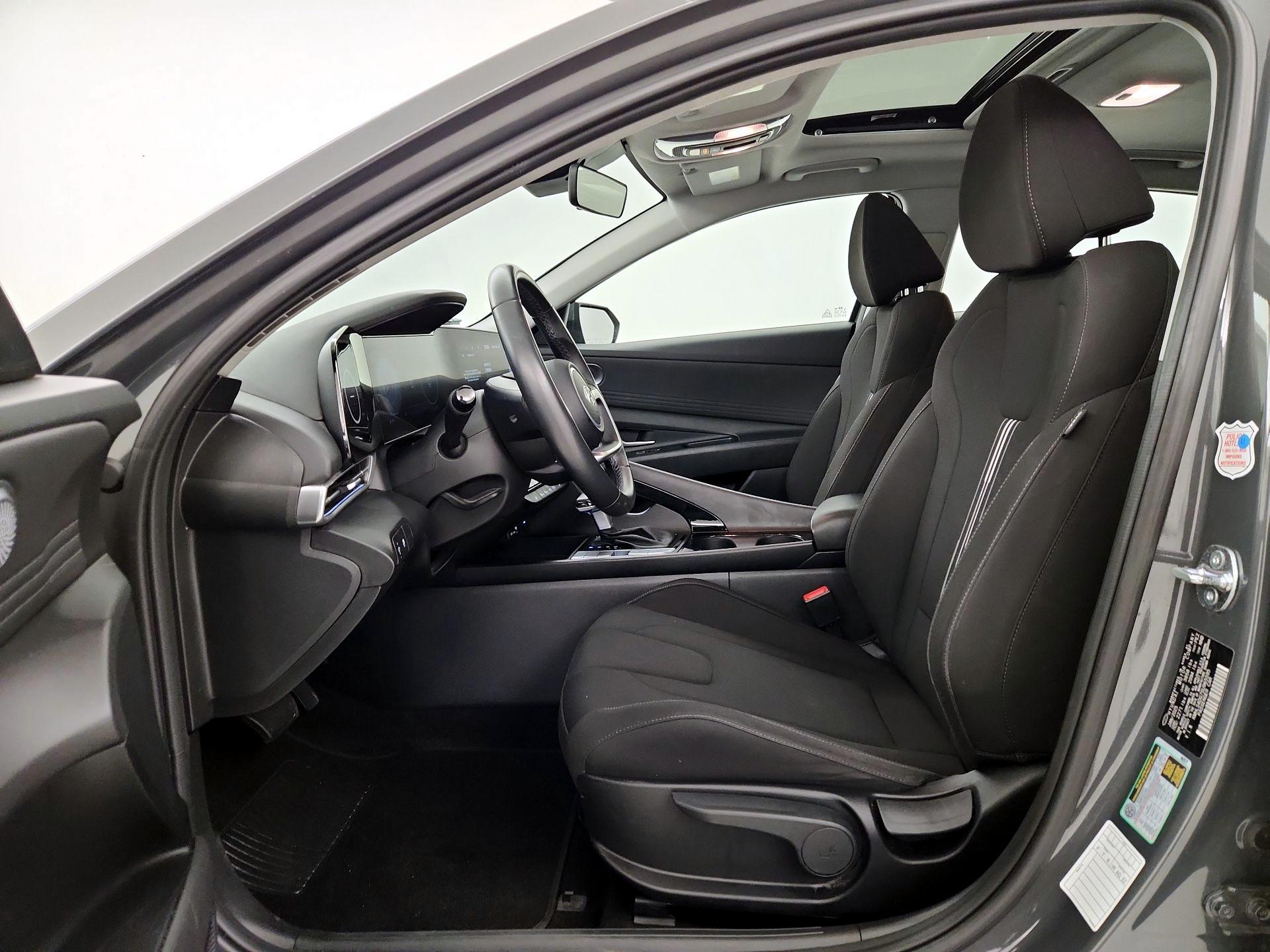 Thumbnail: 2025 Hyundai Elantra - 11