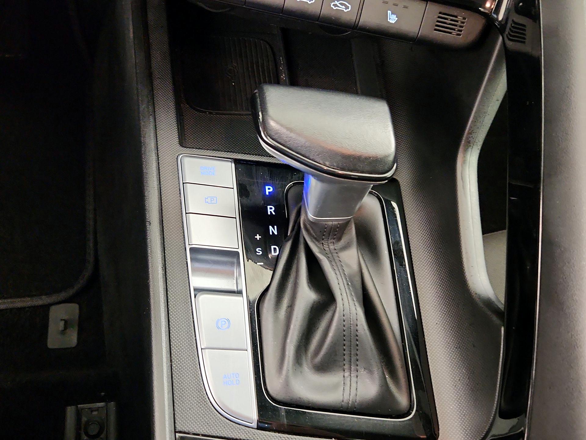 Thumbnail: 2025 Hyundai Elantra - 18