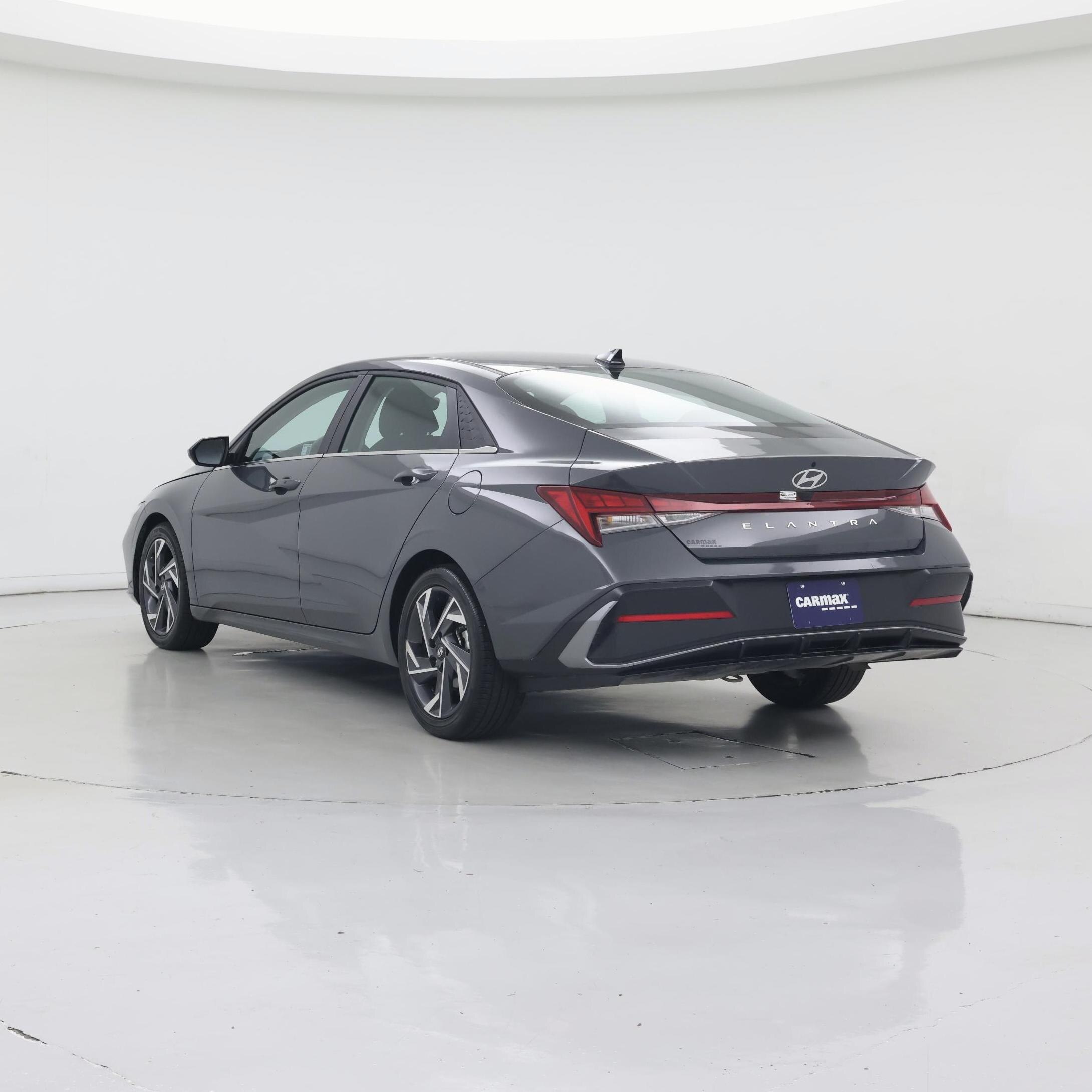 Thumbnail: 2025 Hyundai Elantra - 2