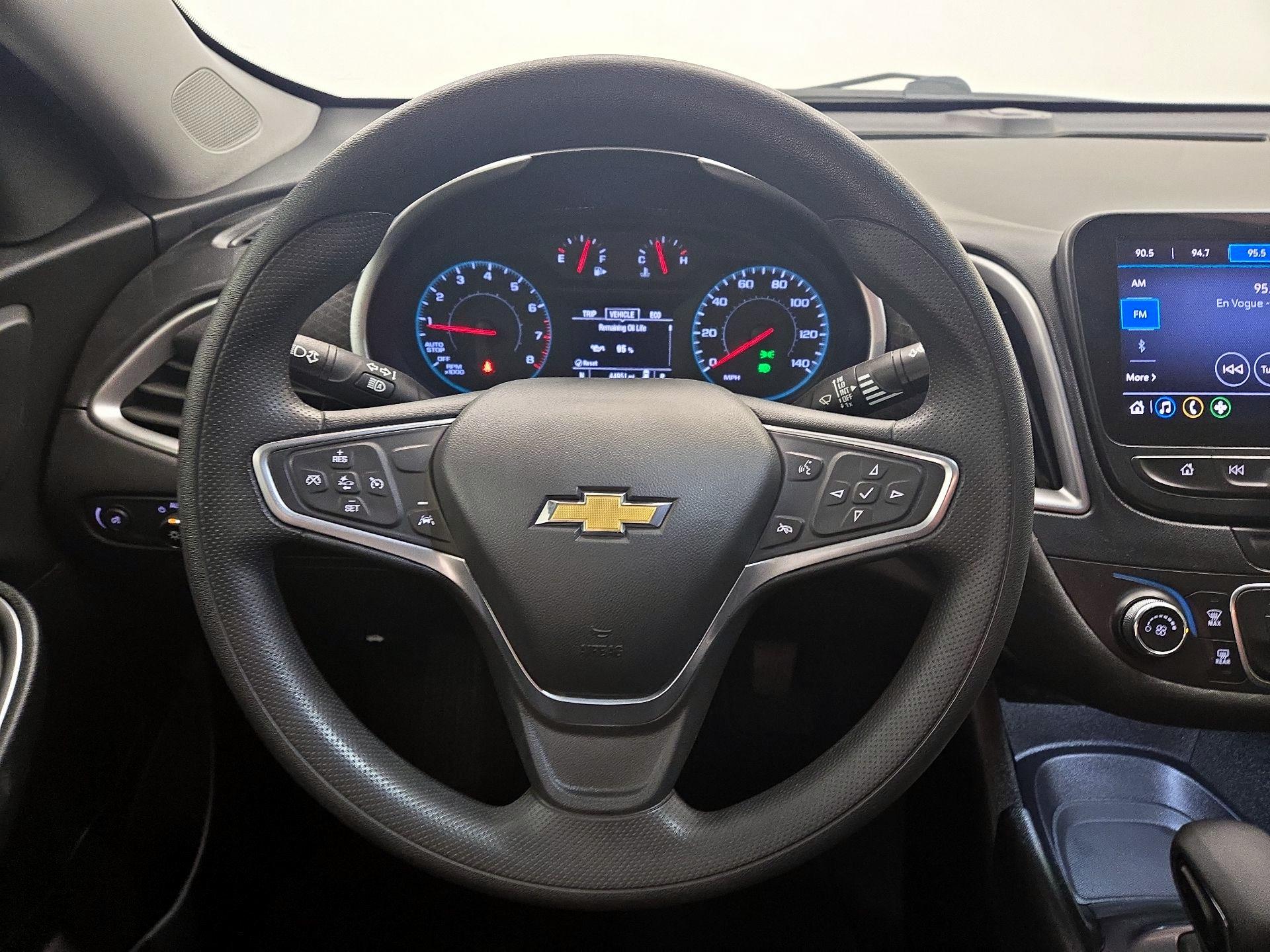 Thumbnail: 2023 Chevrolet Malibu - 10