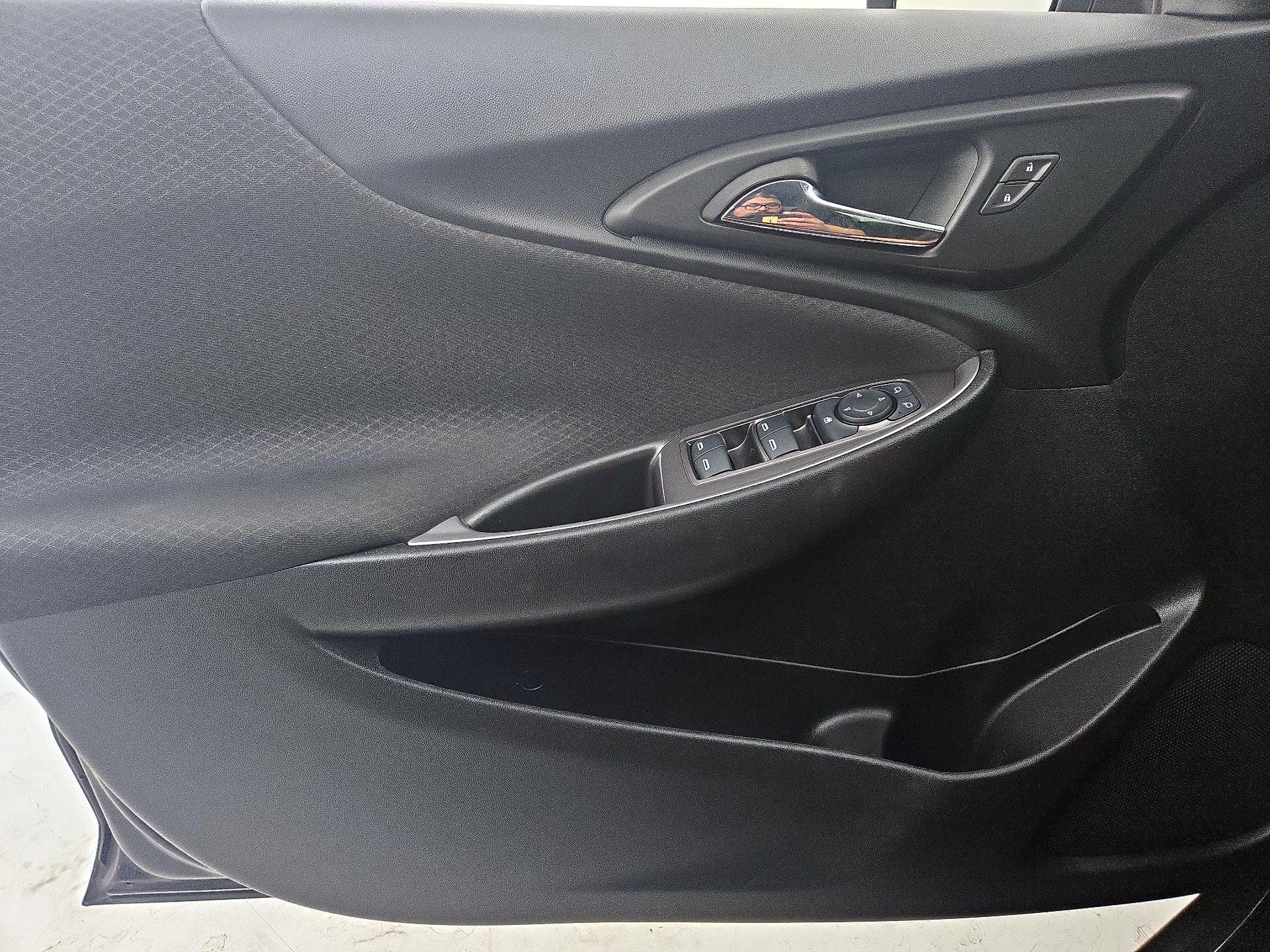 Thumbnail: 2023 Chevrolet Malibu - 12