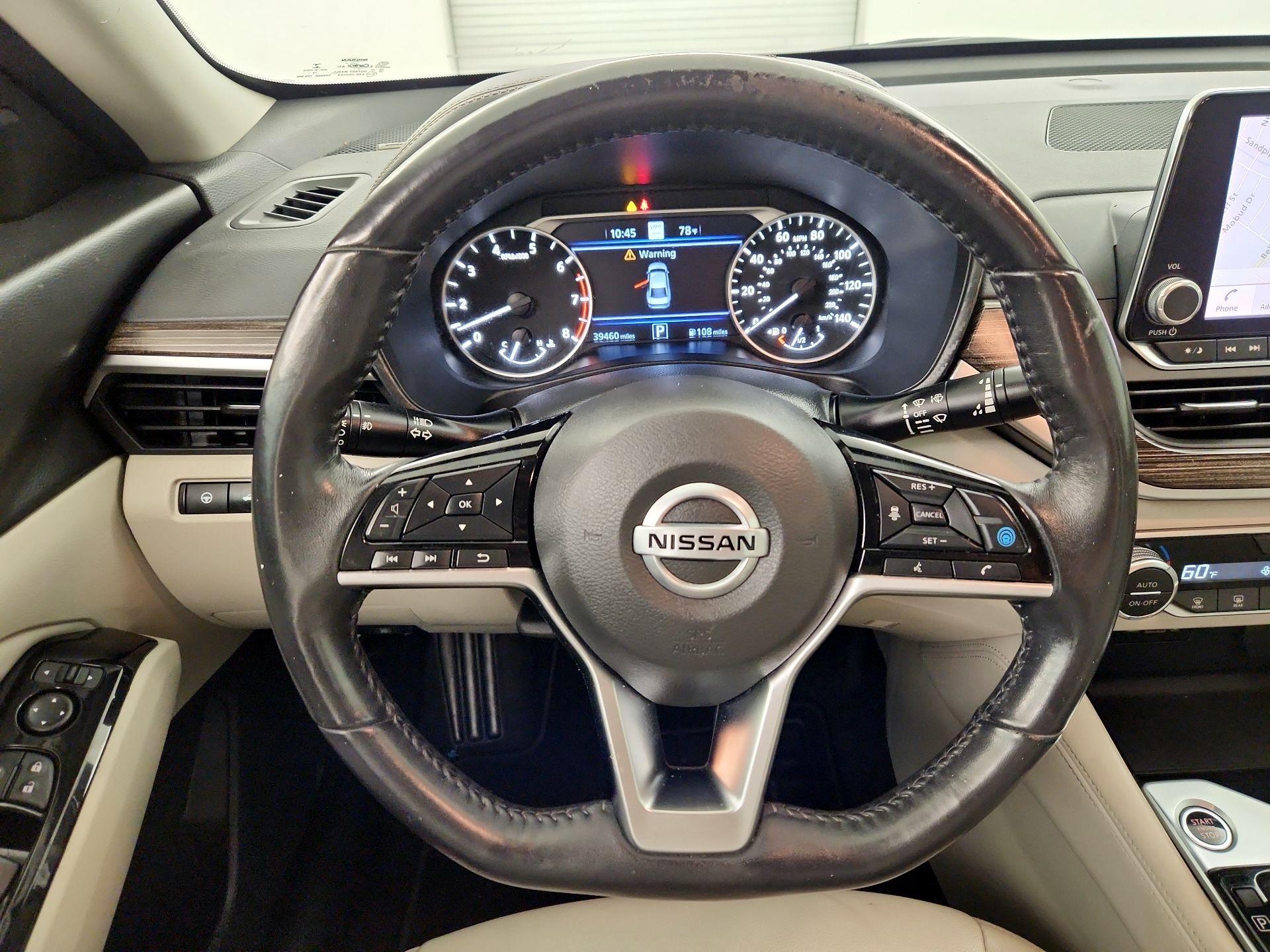 Thumbnail: 2020 Nissan Altima - 10