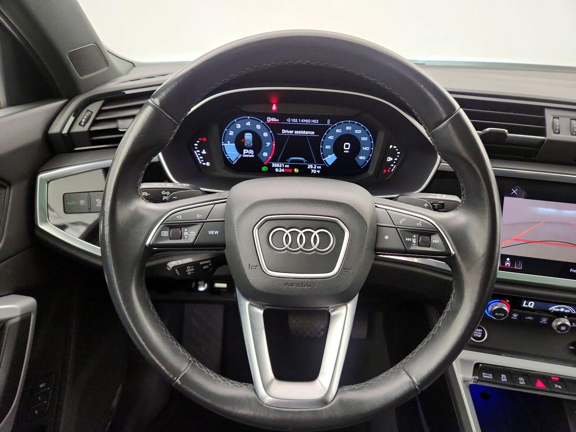 Thumbnail: 2022 Audi Q3 - 10