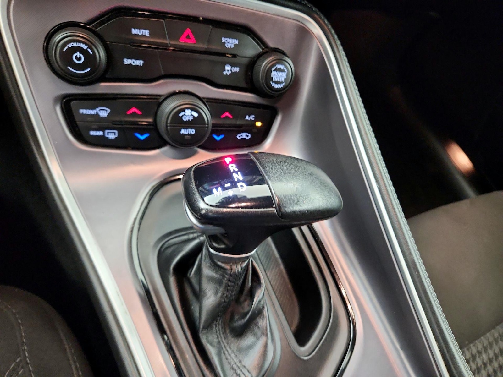 2020 Dodge Challenger SXT - Photo 16