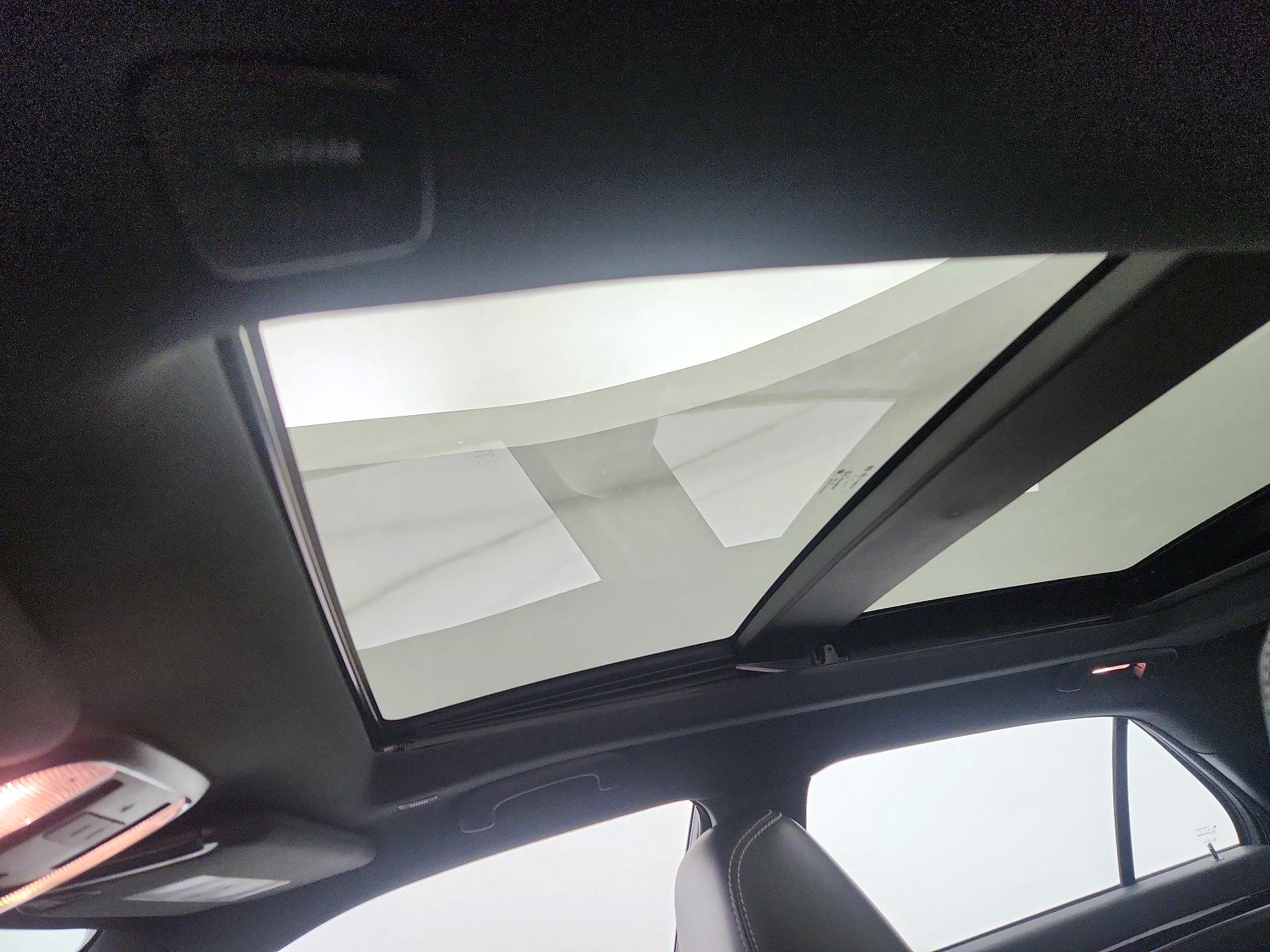 Thumbnail: 2023 Chrysler 300 - 20