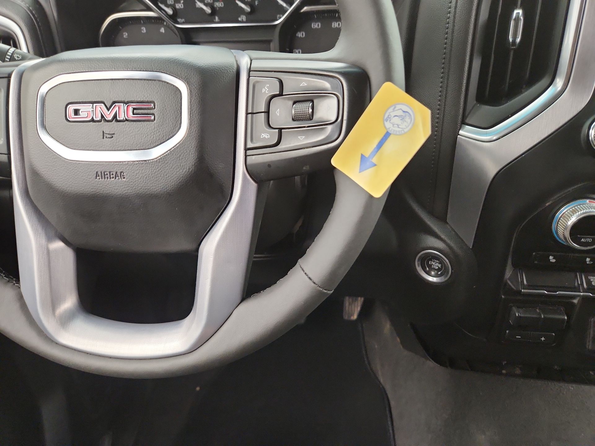 Thumbnail: 2022 GMC Sierra 3500 - 20