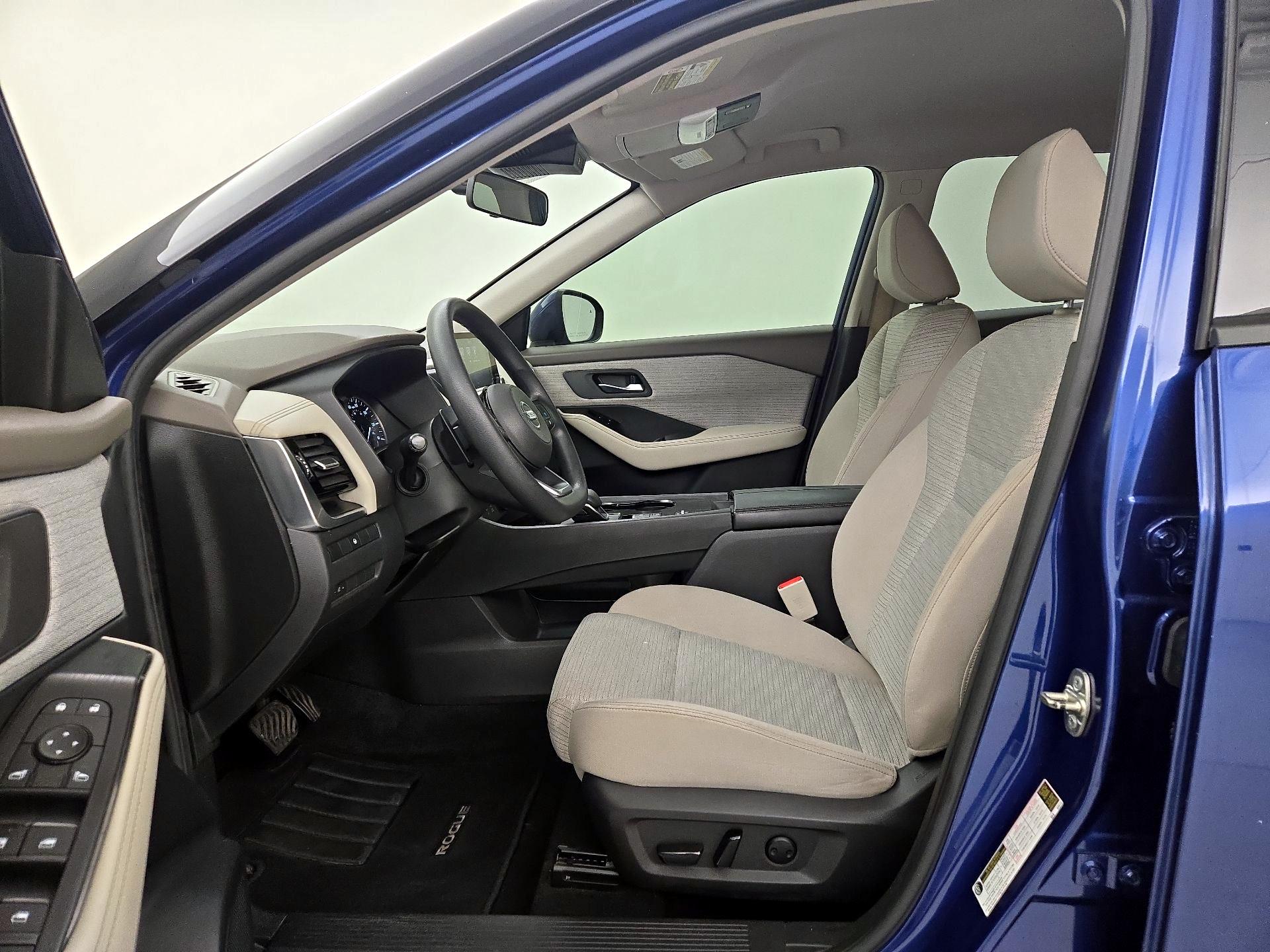 Thumbnail: 2021 Nissan Rogue - 11