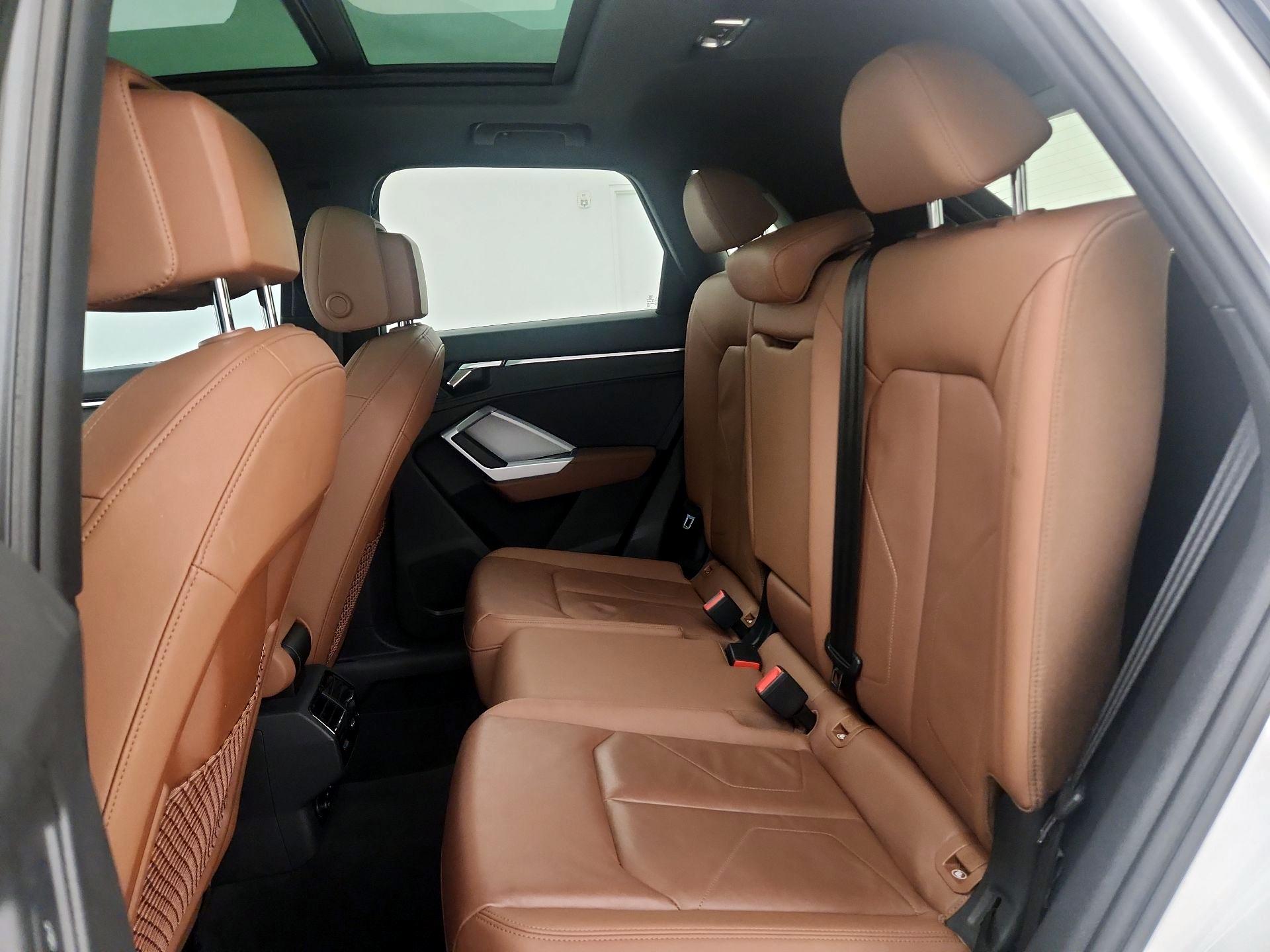 Thumbnail: 2022 Audi Q3 - 20