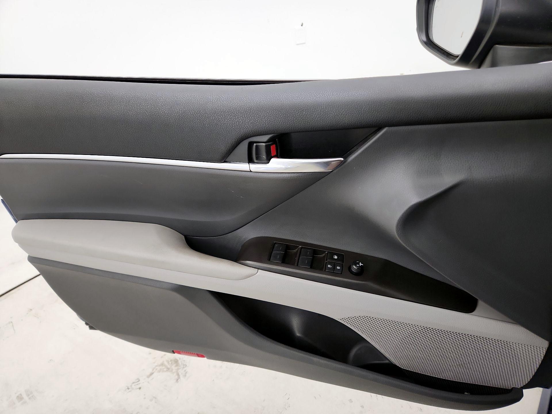 Thumbnail: 2024 Toyota Camry - 12