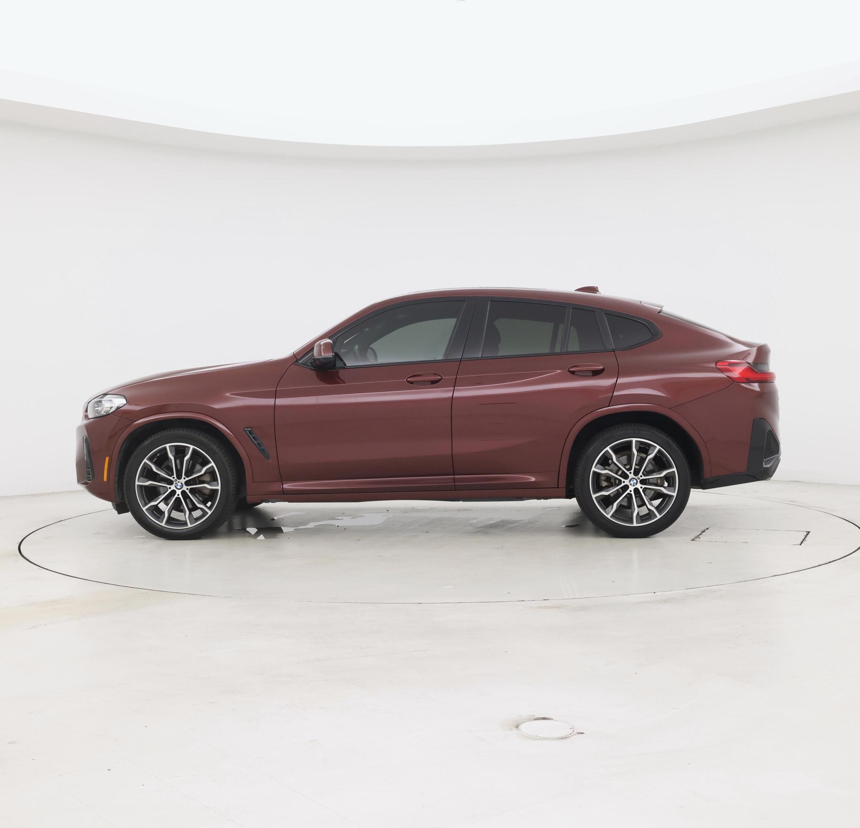 Thumbnail: 2023 BMW X4 - 3