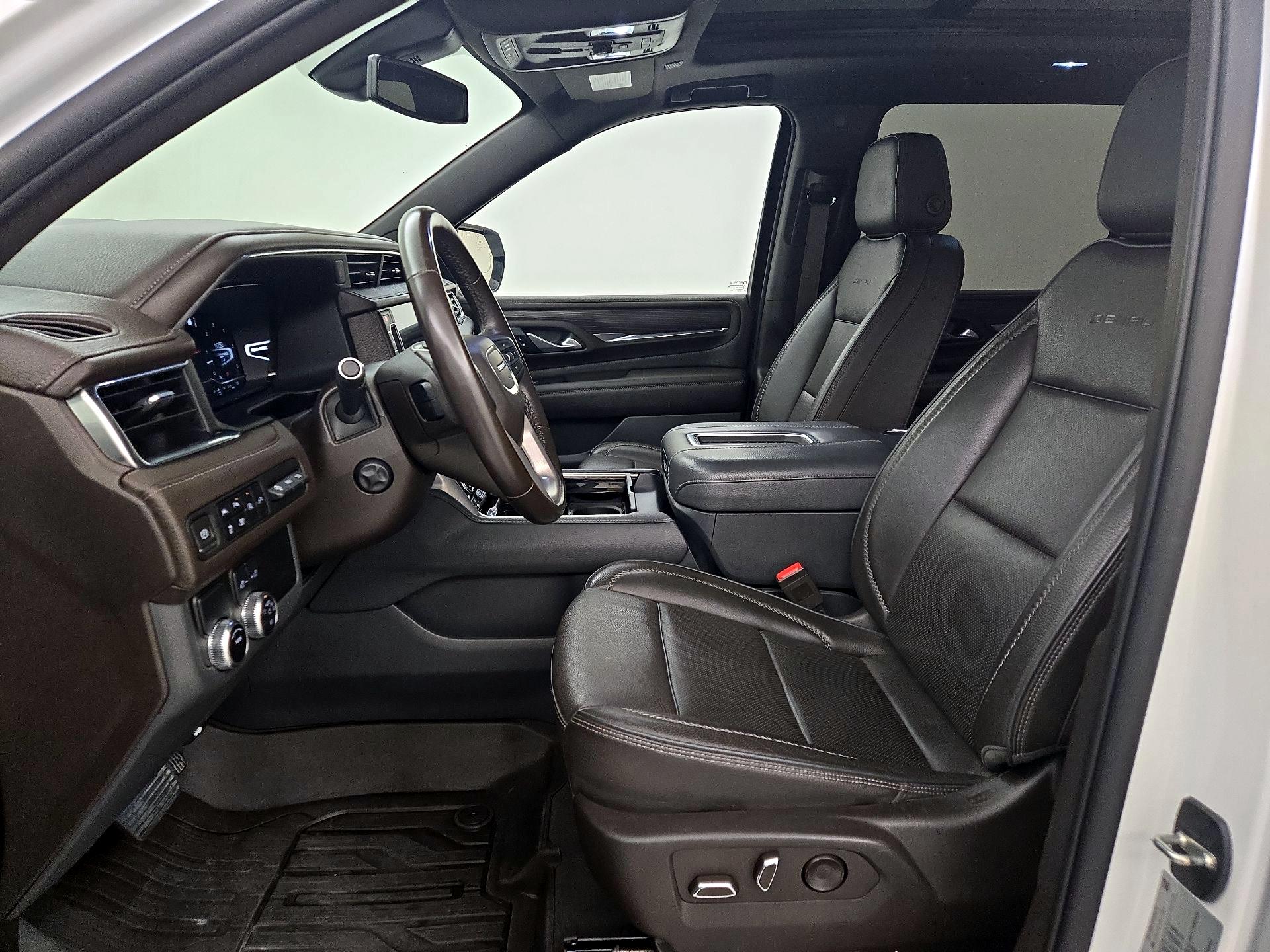 Thumbnail: 2022 GMC Yukon XL - 11