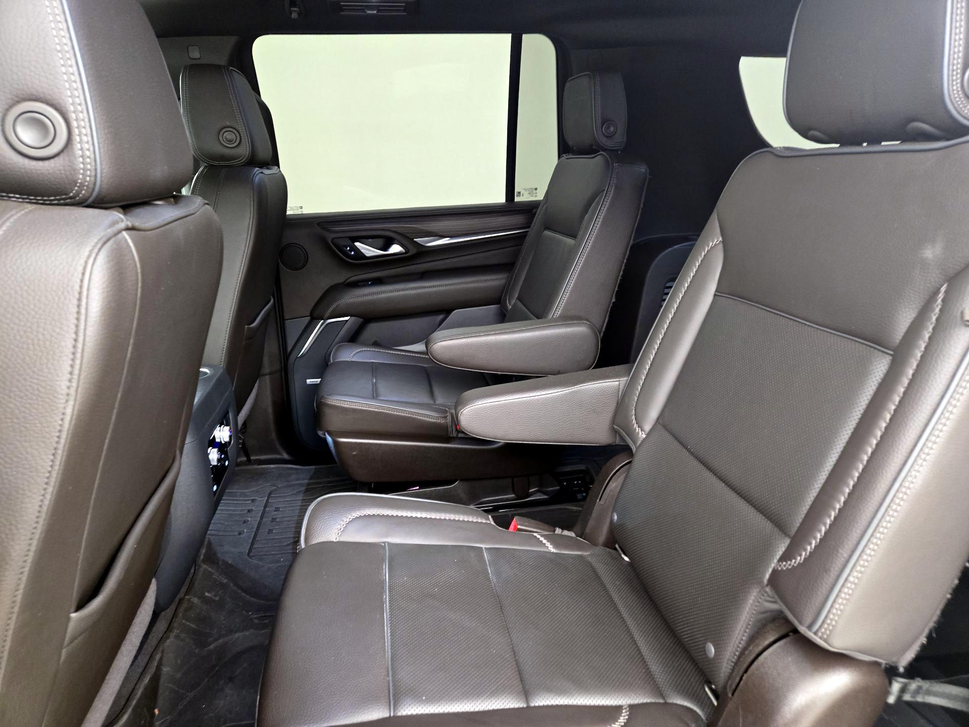 Thumbnail: 2022 GMC Yukon XL - 20