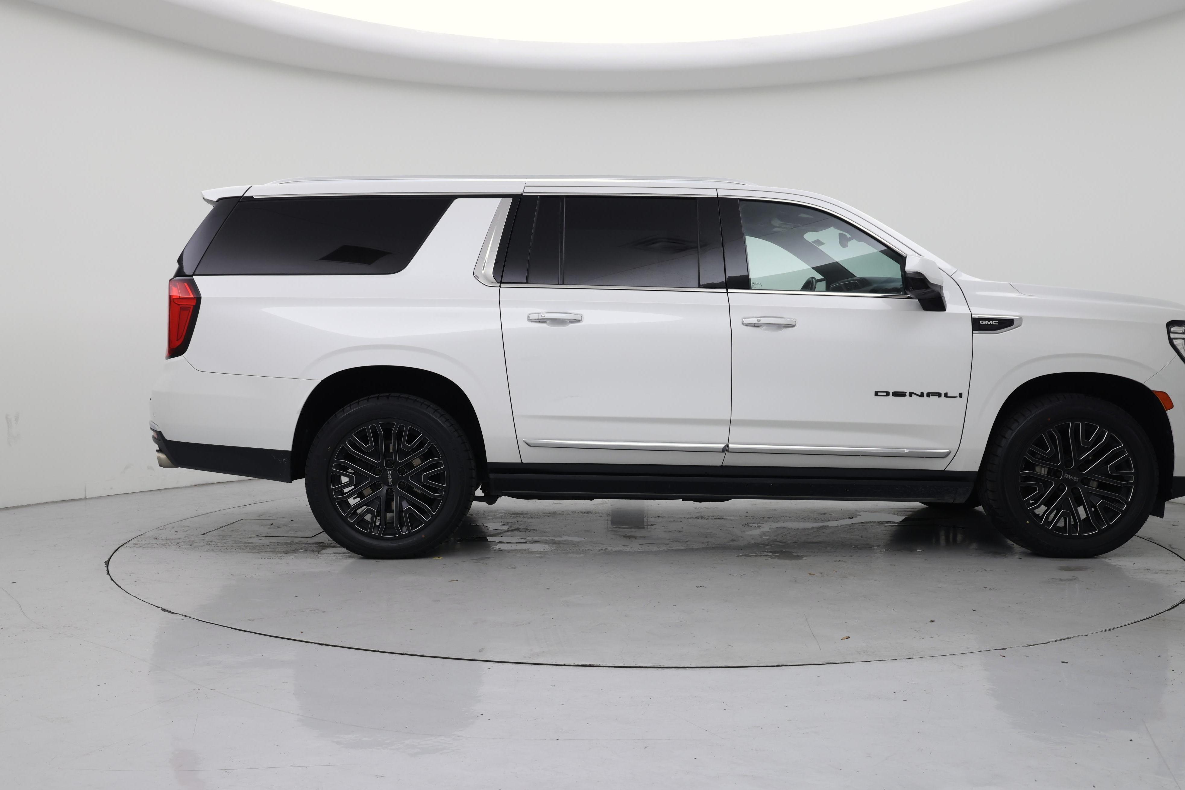 Thumbnail: 2022 GMC Yukon XL - 7