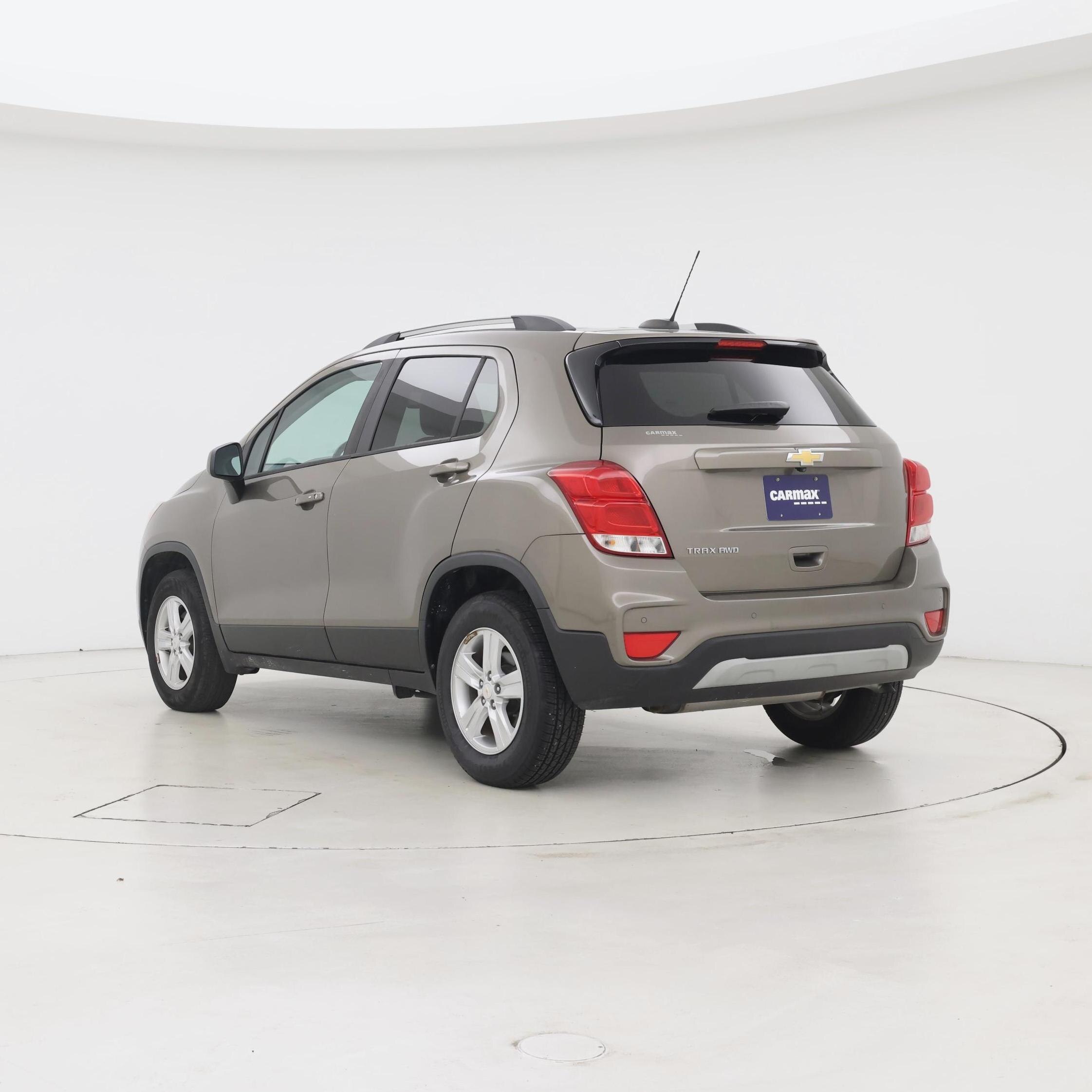 Thumbnail: 2022 Chevrolet Trax - 2