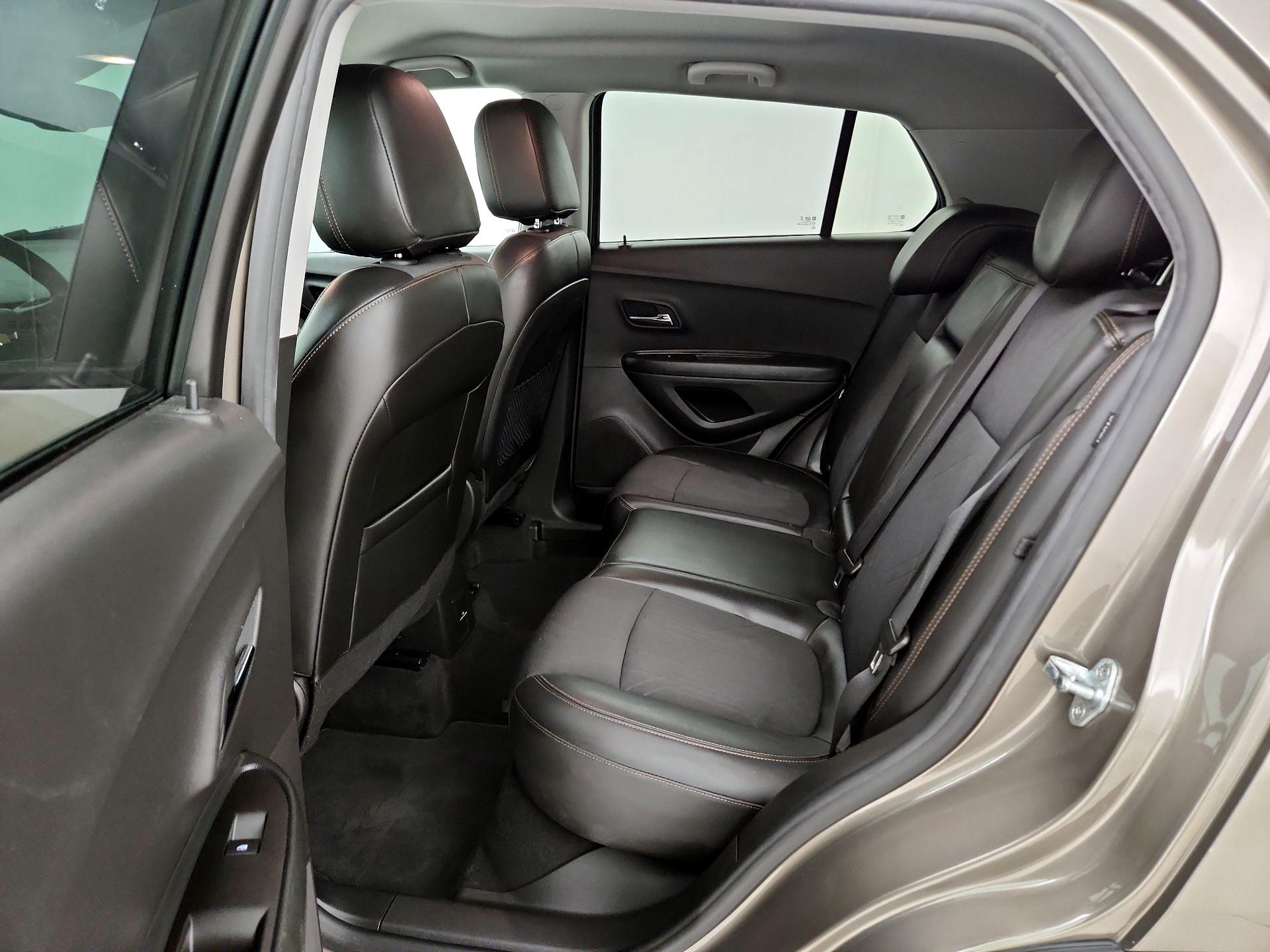Thumbnail: 2022 Chevrolet Trax - 19