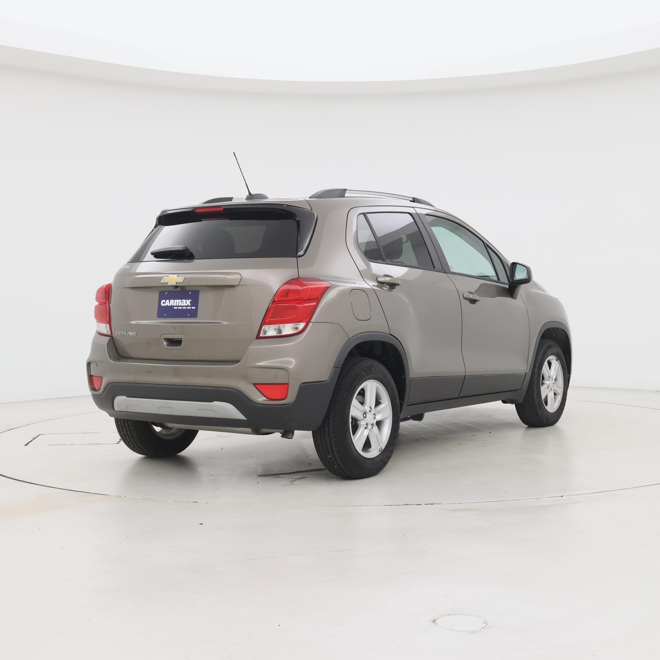 Thumbnail: 2022 Chevrolet Trax - 8