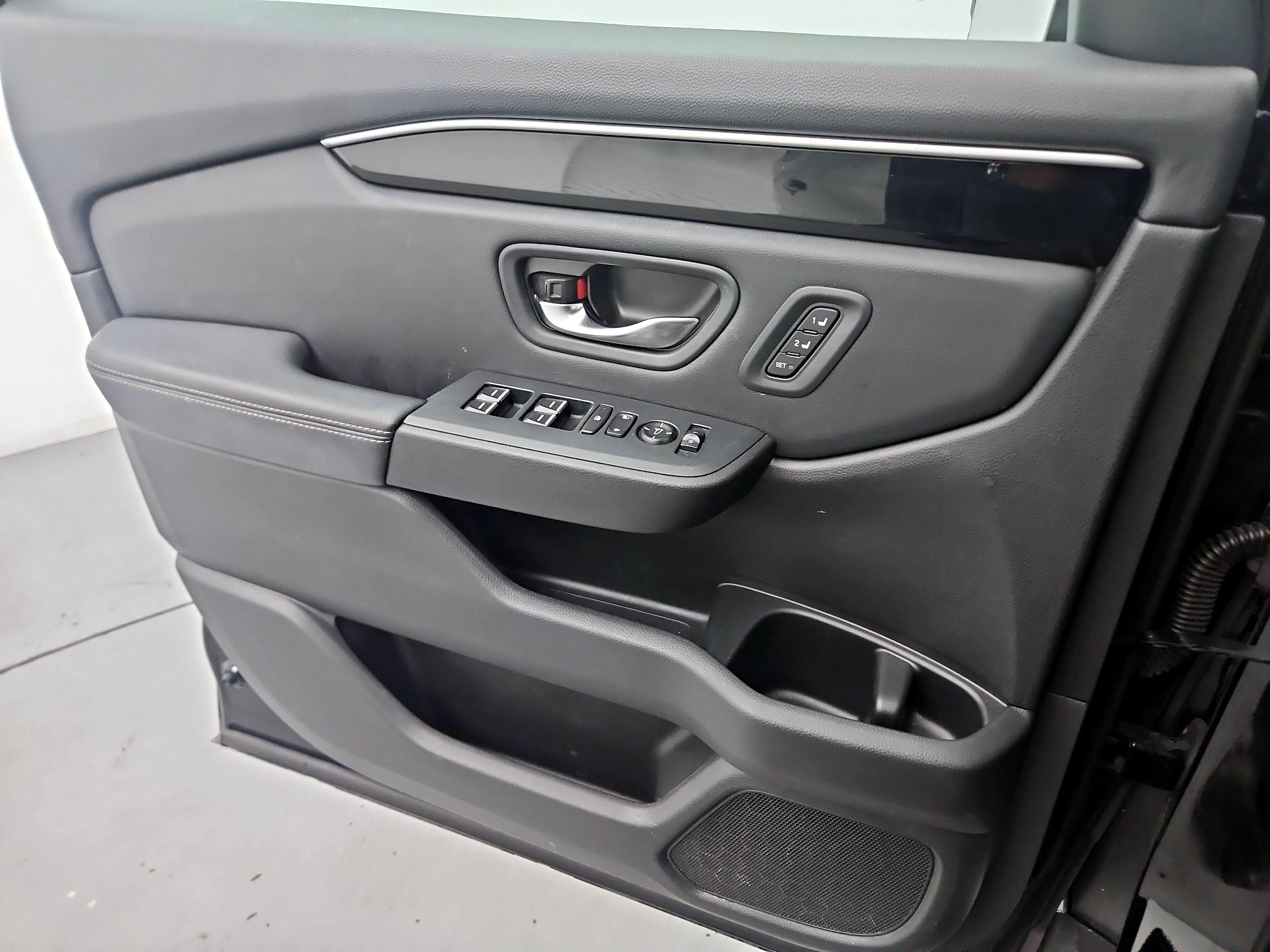 Thumbnail: 2024 Honda Pilot - 12