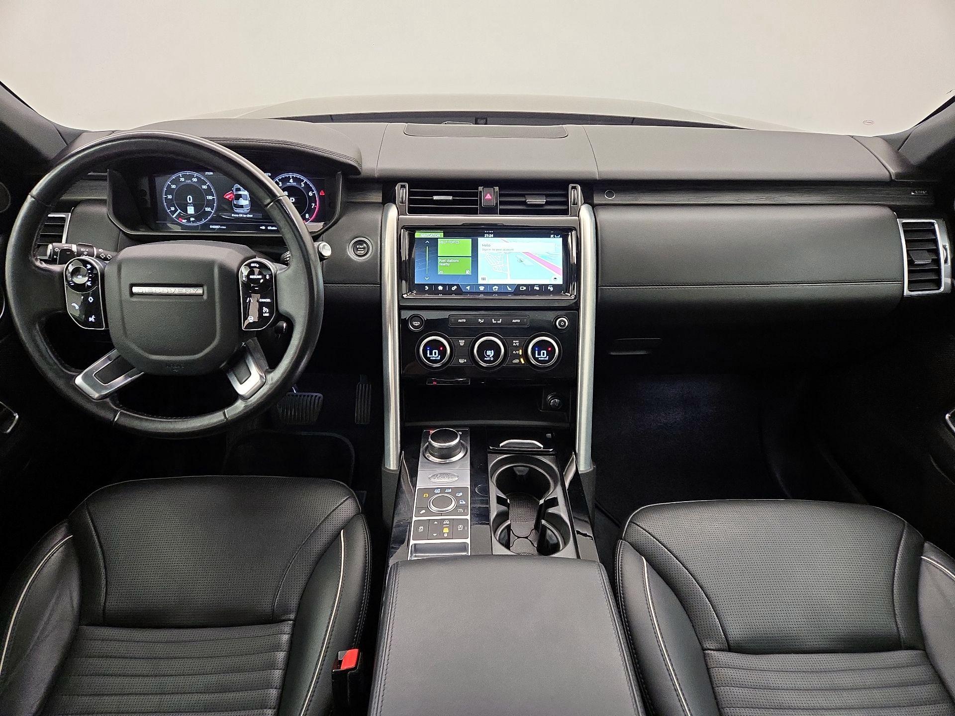 Thumbnail: 2020 Land Rover Discovery - 9