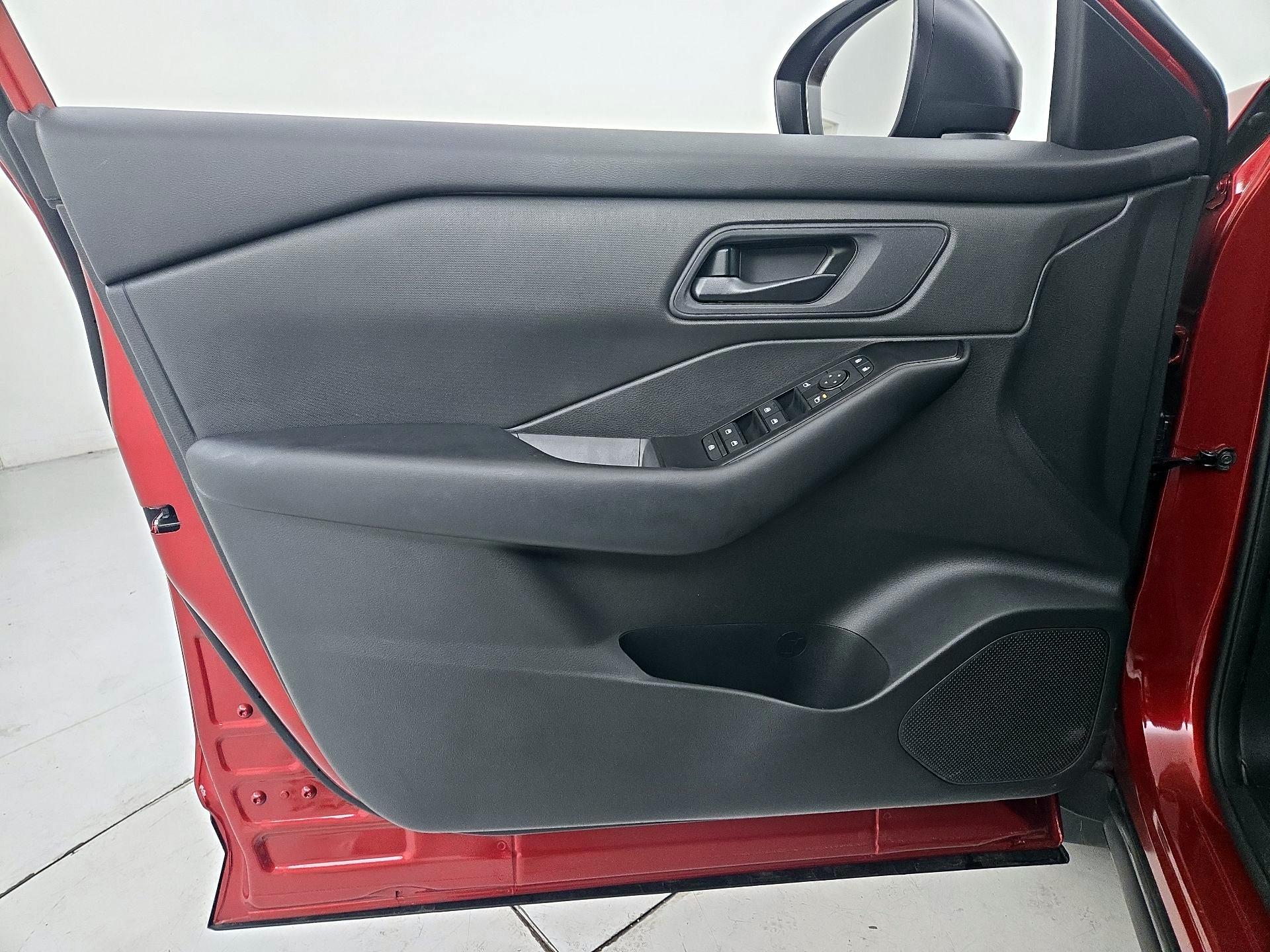 Thumbnail: 2025 Nissan Rogue - 12