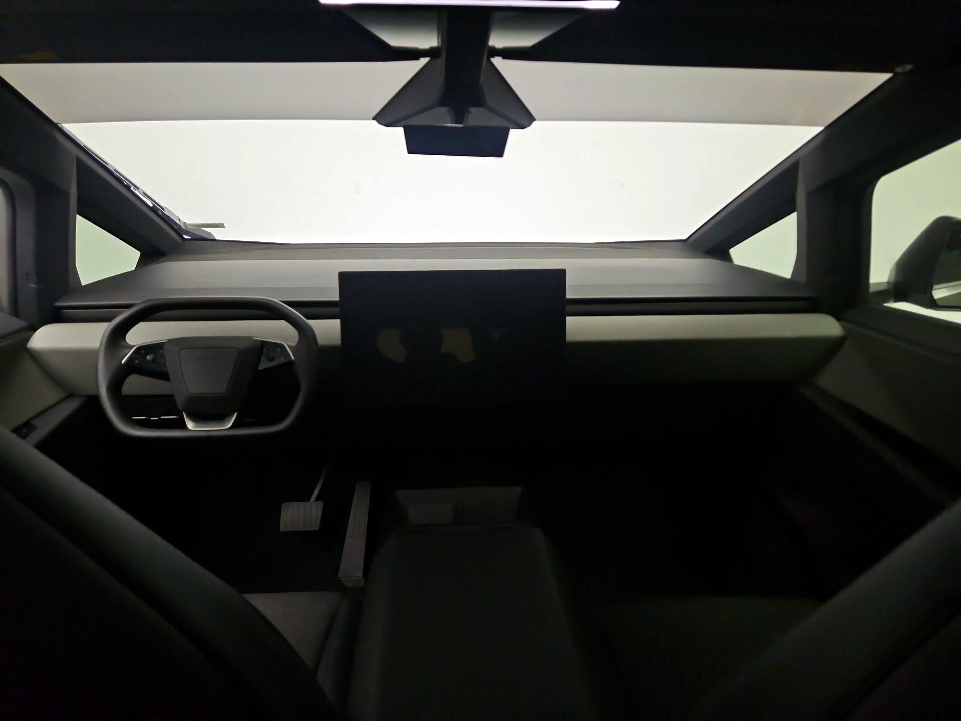 Thumbnail: 2025 Tesla Cybertruck - 9