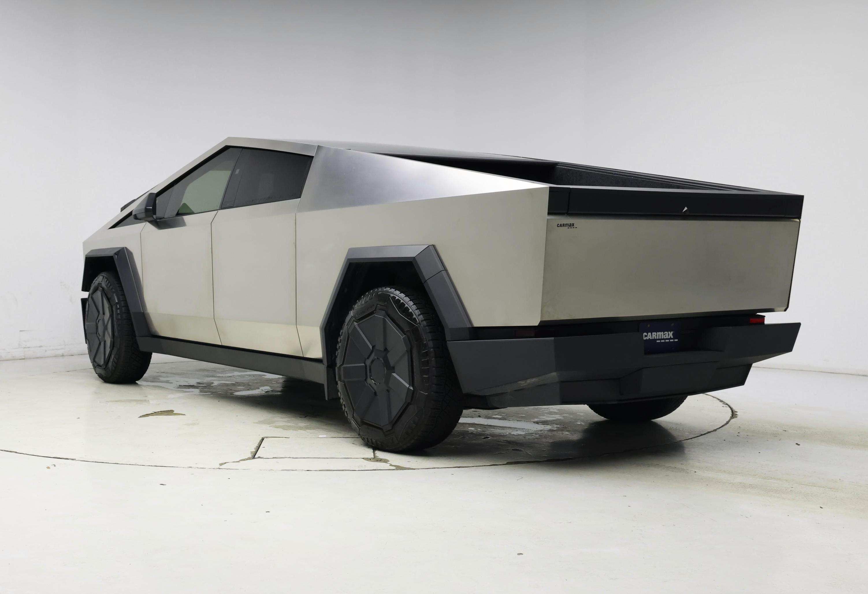 Thumbnail: 2025 Tesla Cybertruck - 2