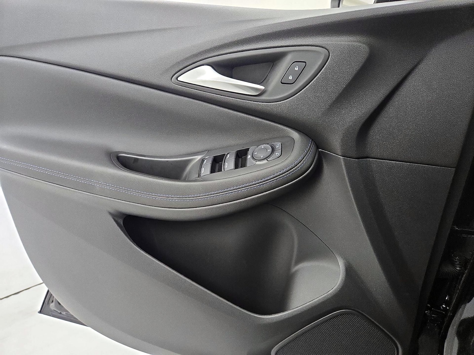 2026 Buick Encore GX Sport Touring - Photo 13