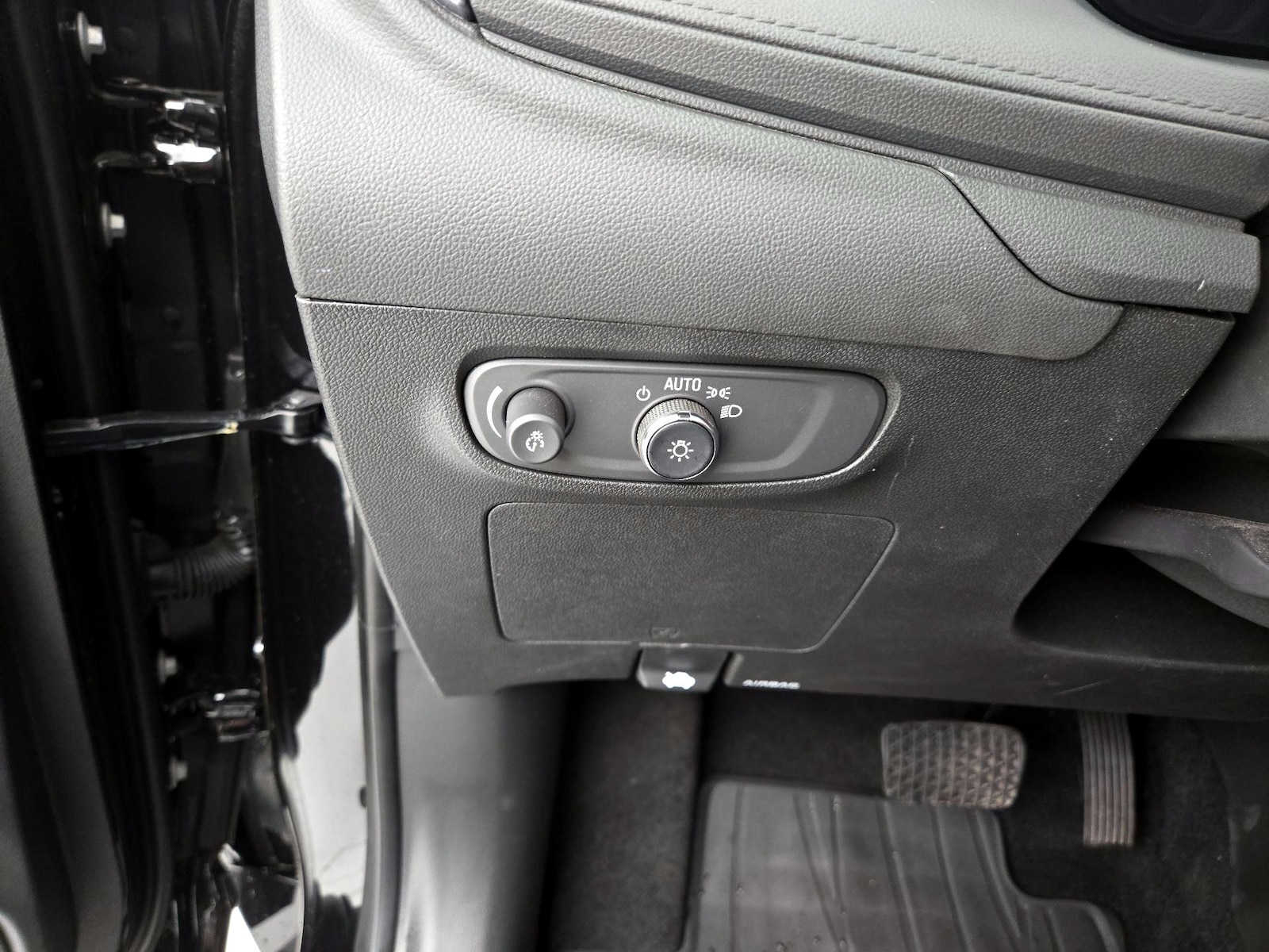 2026 Buick Encore GX Sport Touring - Photo 14