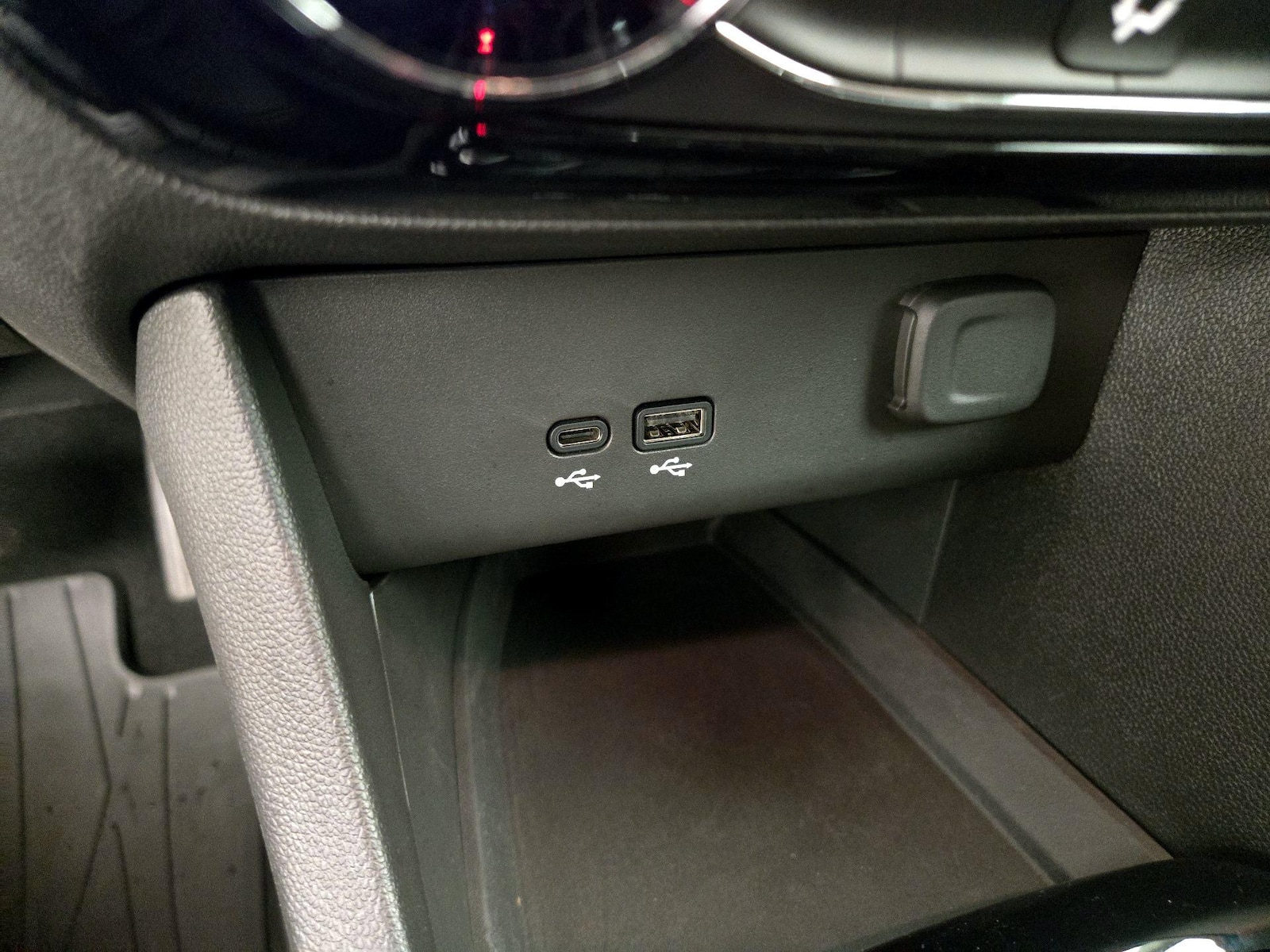 2026 Buick Encore GX Sport Touring - Photo 19