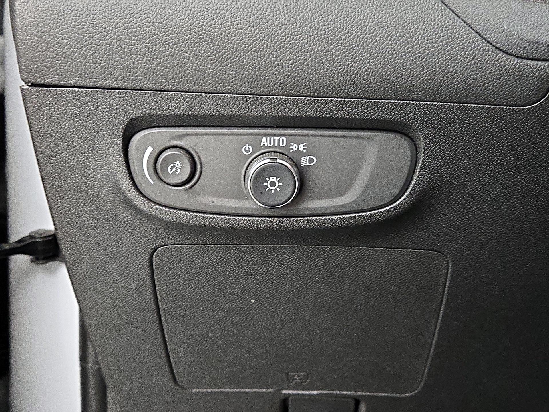 Thumbnail: 2025 Buick Encore GX - 13