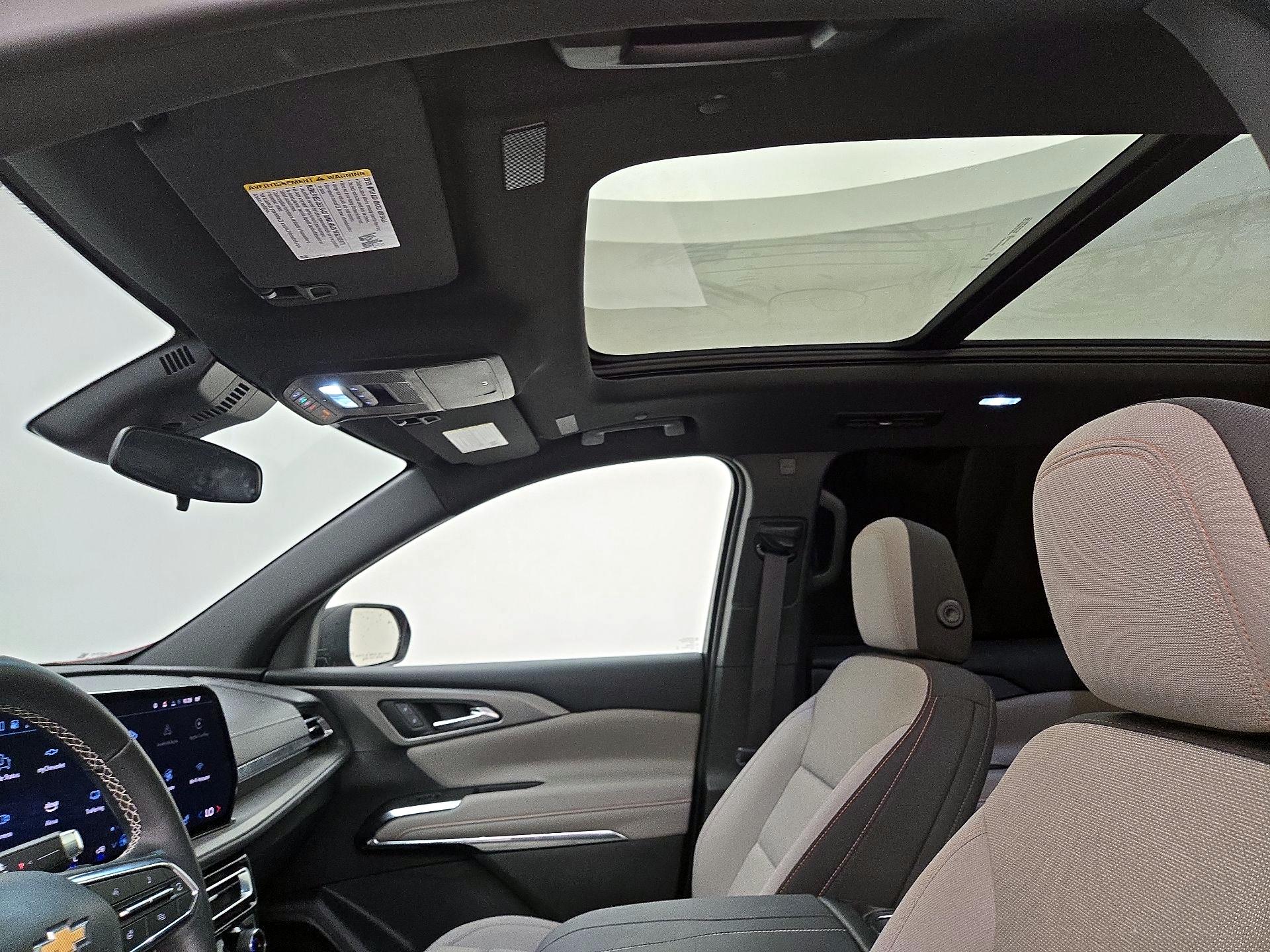 Thumbnail: 2025 Chevrolet Traverse - 19