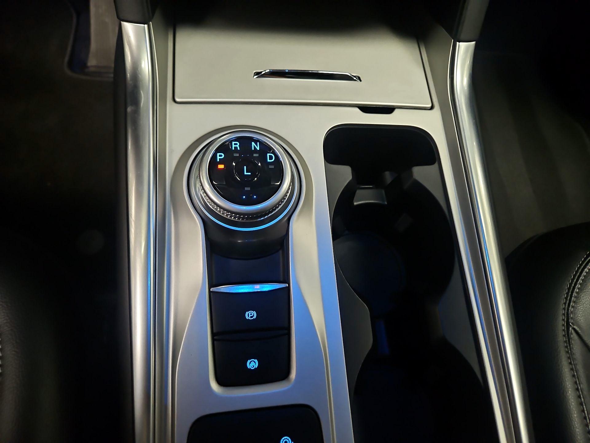 Thumbnail: 2022 Ford Explorer - 18