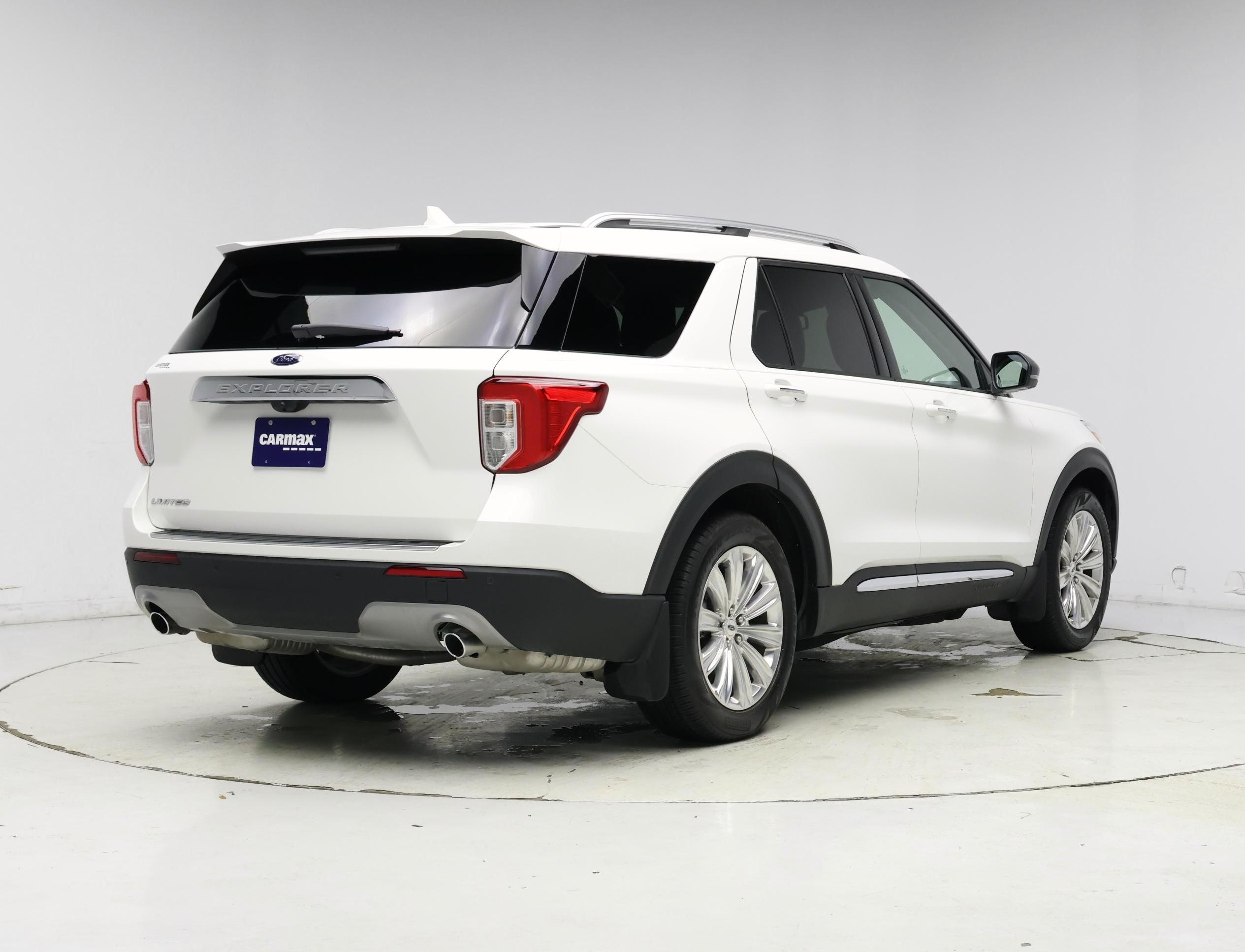Thumbnail: 2022 Ford Explorer - 8