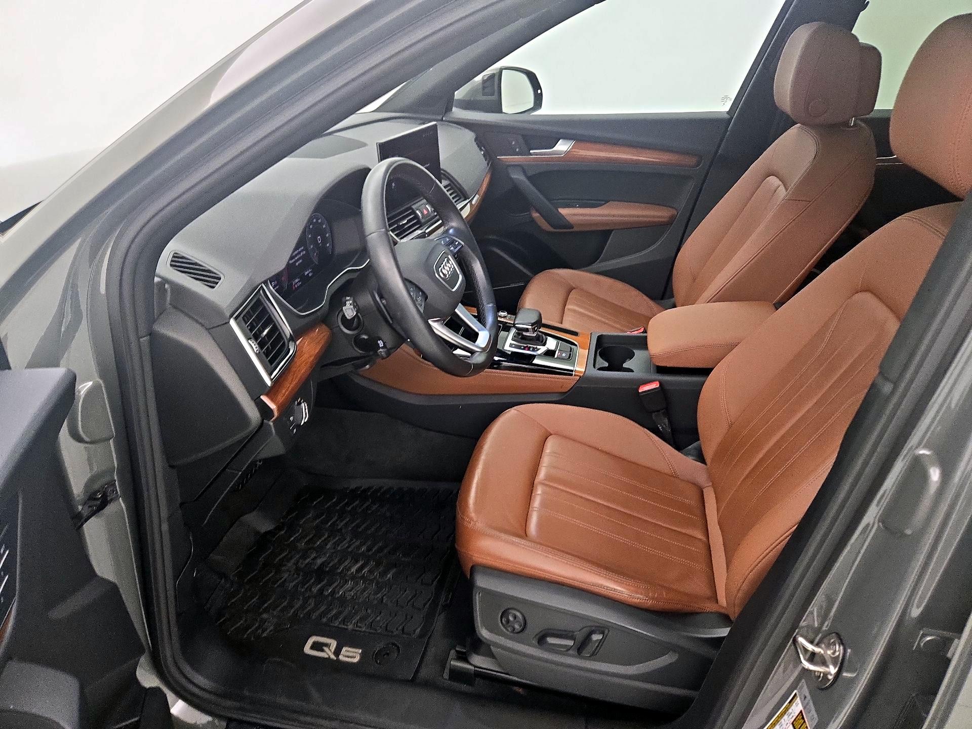 Thumbnail: 2023 Audi Q5 - 11