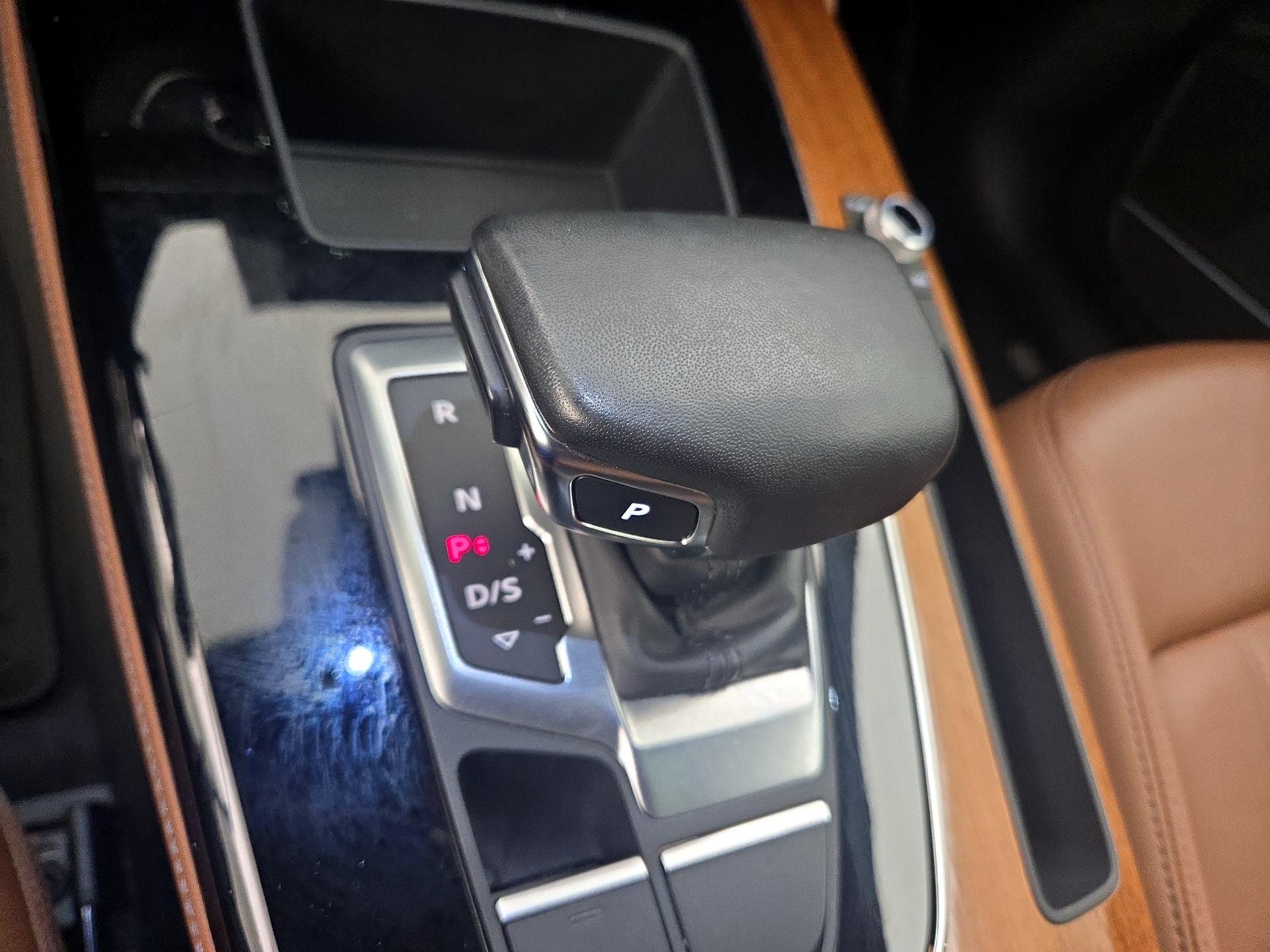 Thumbnail: 2023 Audi Q5 - 17