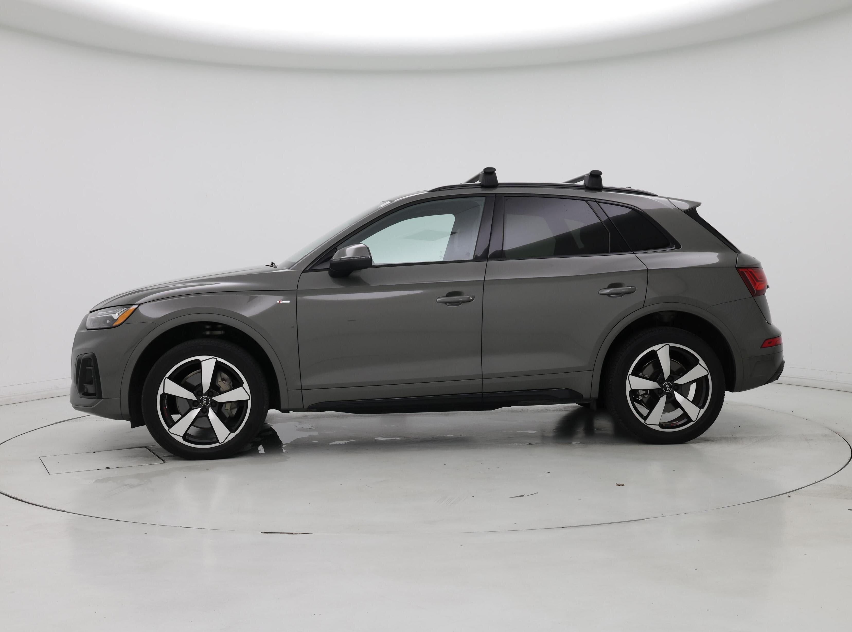 Thumbnail: 2023 Audi Q5 - 3