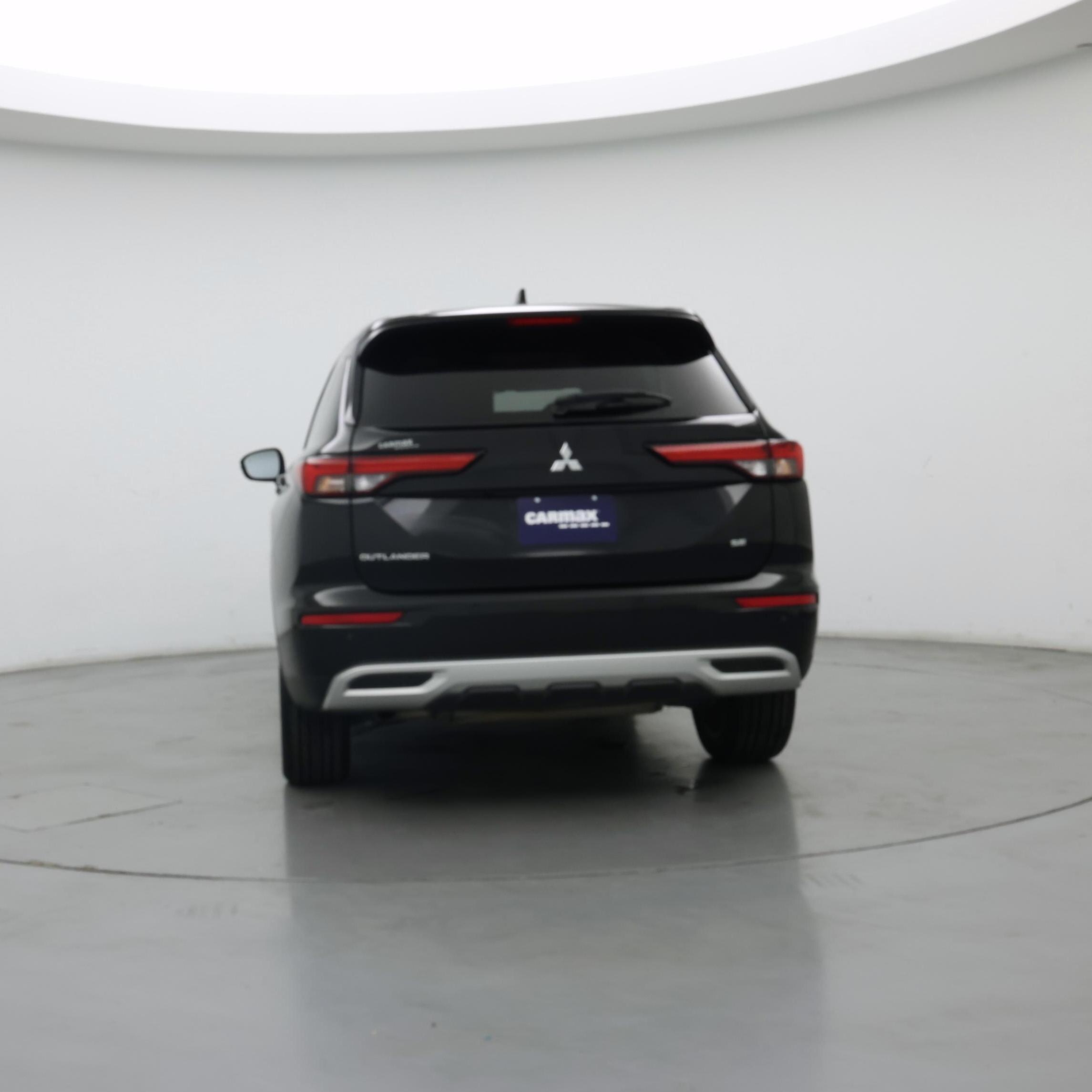 Thumbnail: 2023 Mitsubishi Outlander - 6
