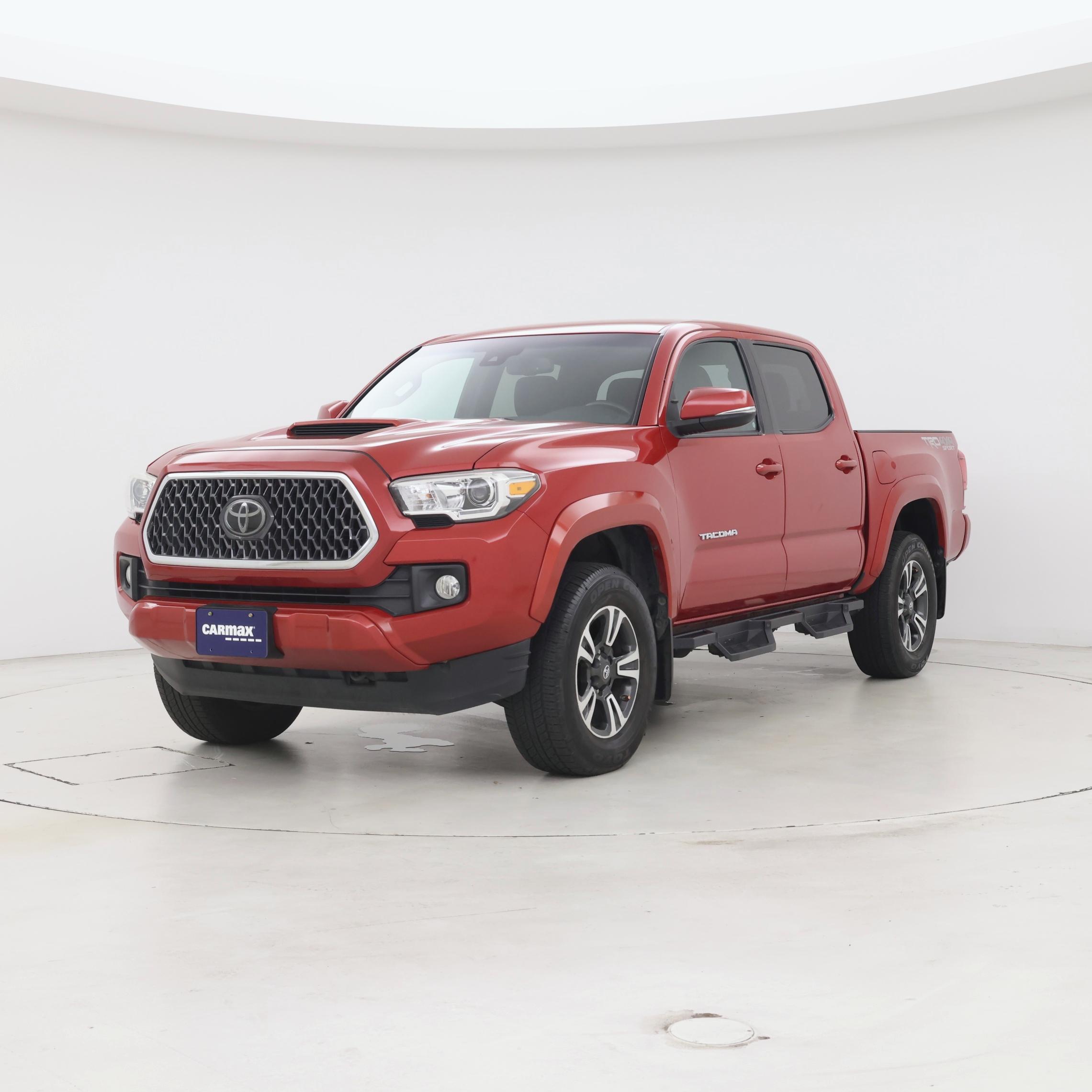 Thumbnail: 2018 Toyota Tacoma - 4