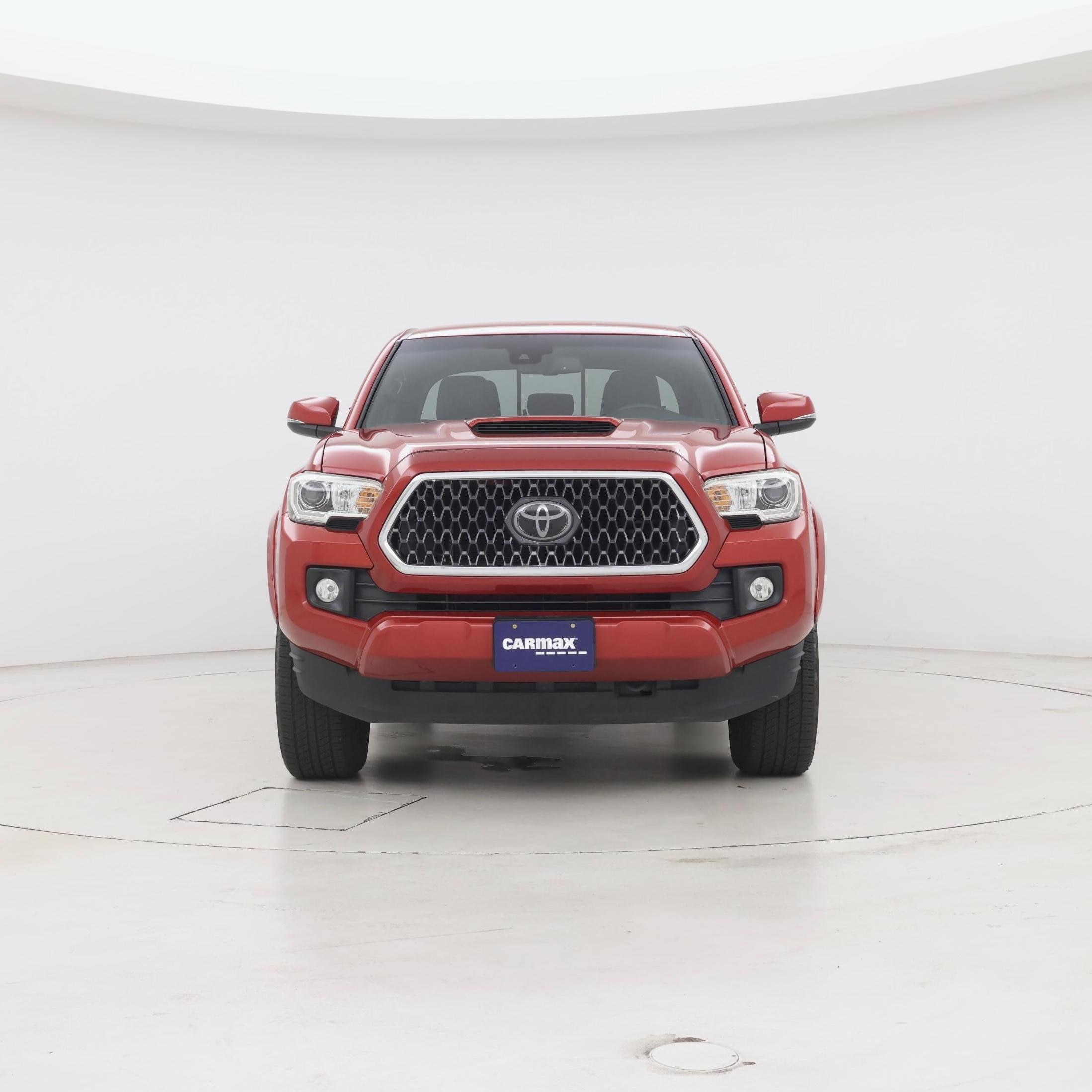 Thumbnail: 2018 Toyota Tacoma - 5