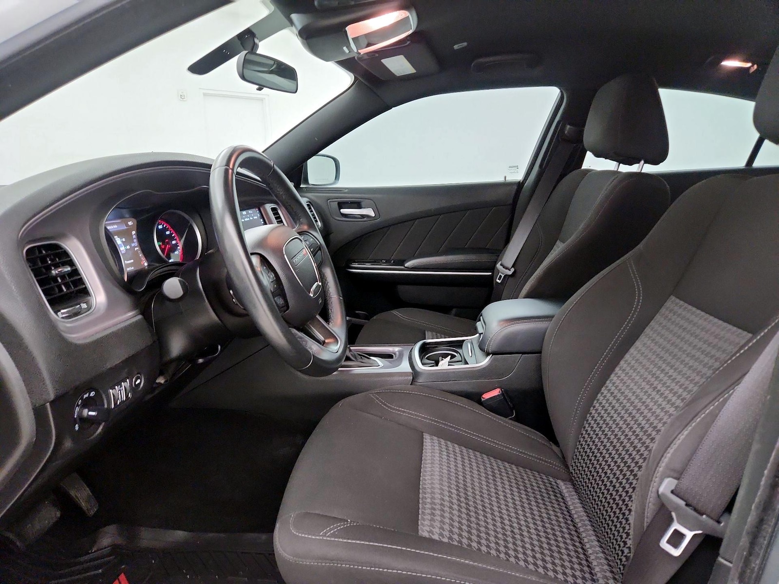 2023 Dodge Charger SXT - Photo 12