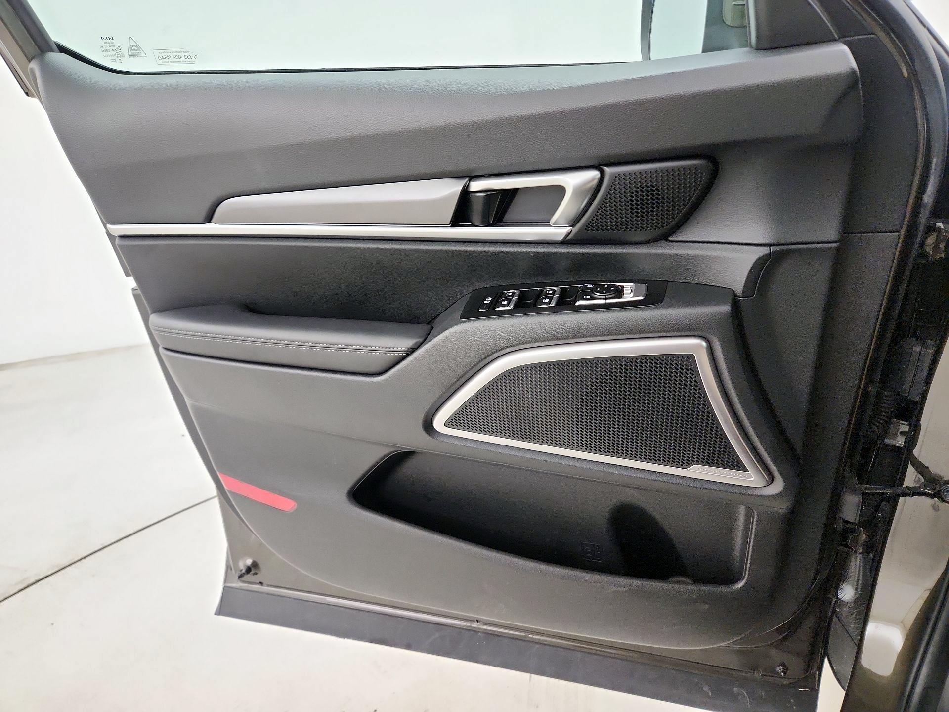 Thumbnail: 2025 Kia Telluride - 12