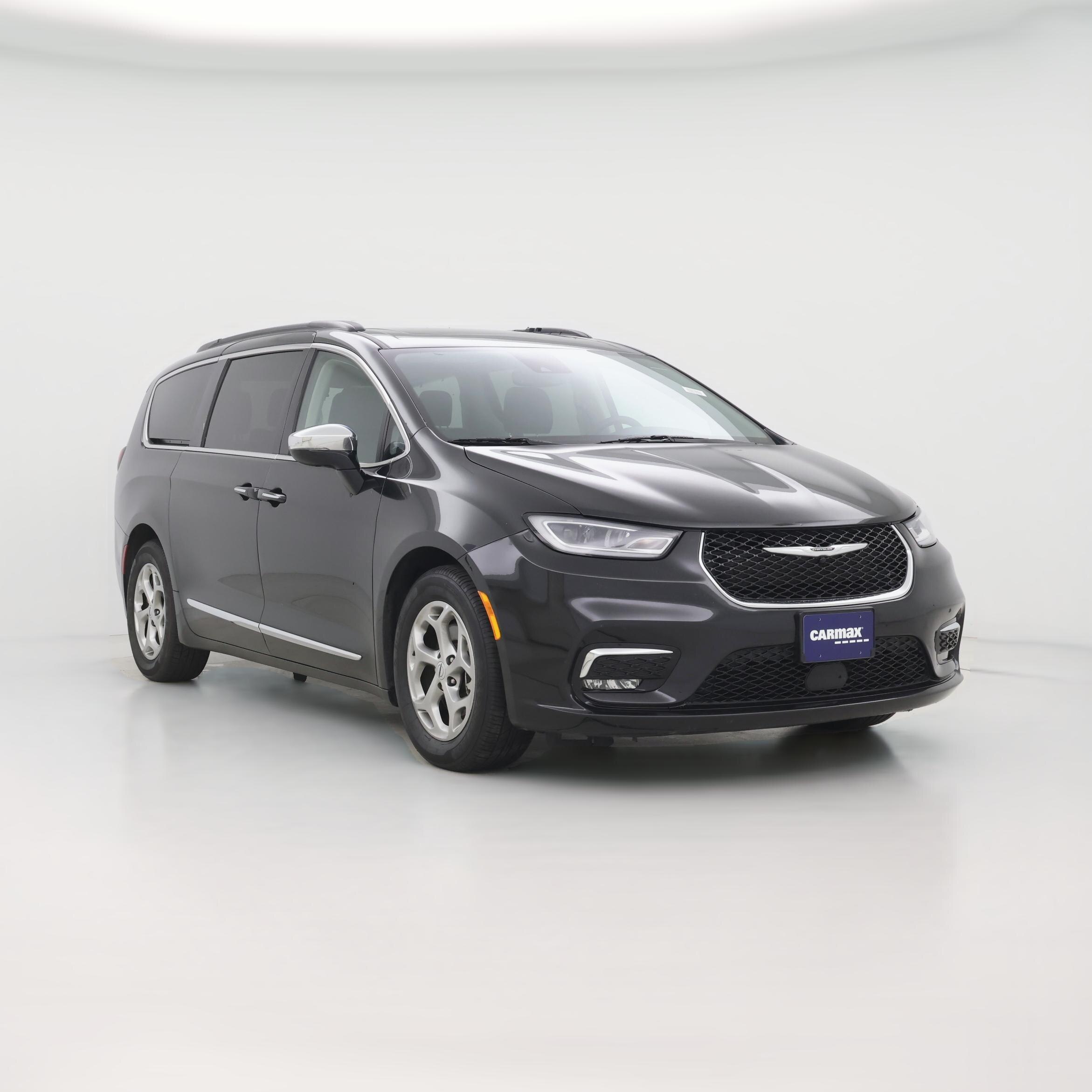 Thumbnail: 2023 Chrysler Pacifica - 1
