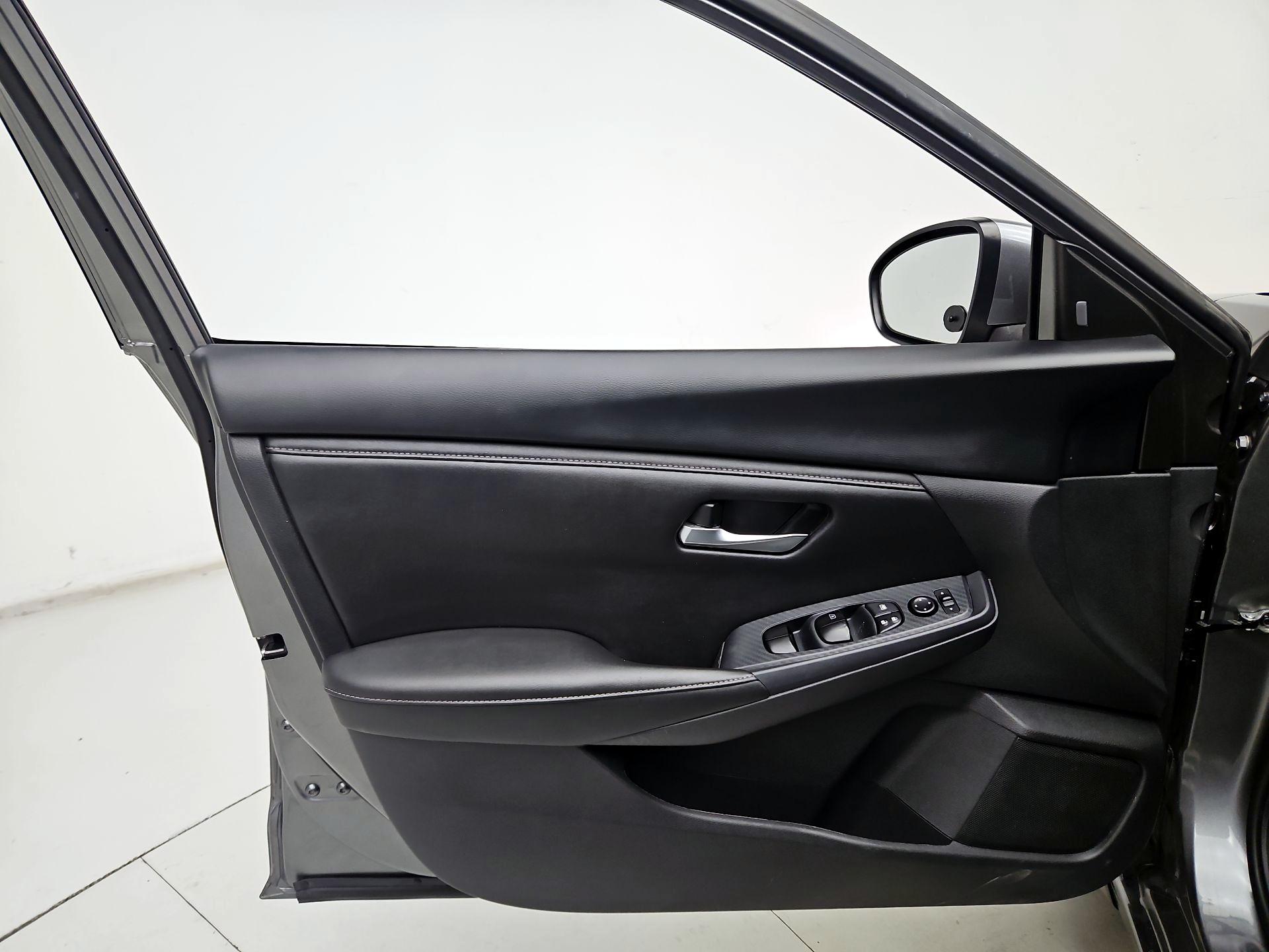 Thumbnail: 2024 Nissan Sentra - 12
