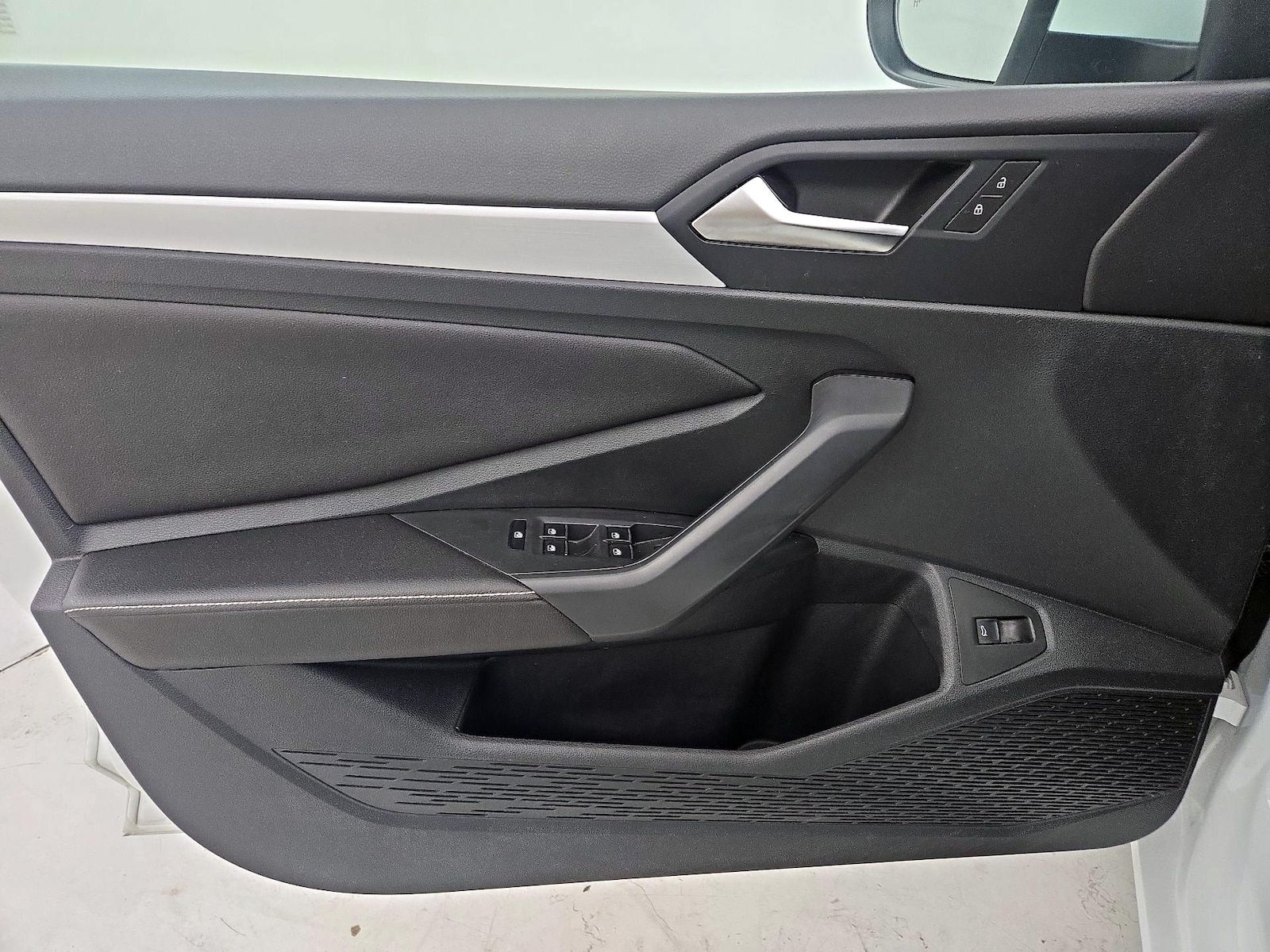 2025 Volkswagen Jetta S - Photo 13