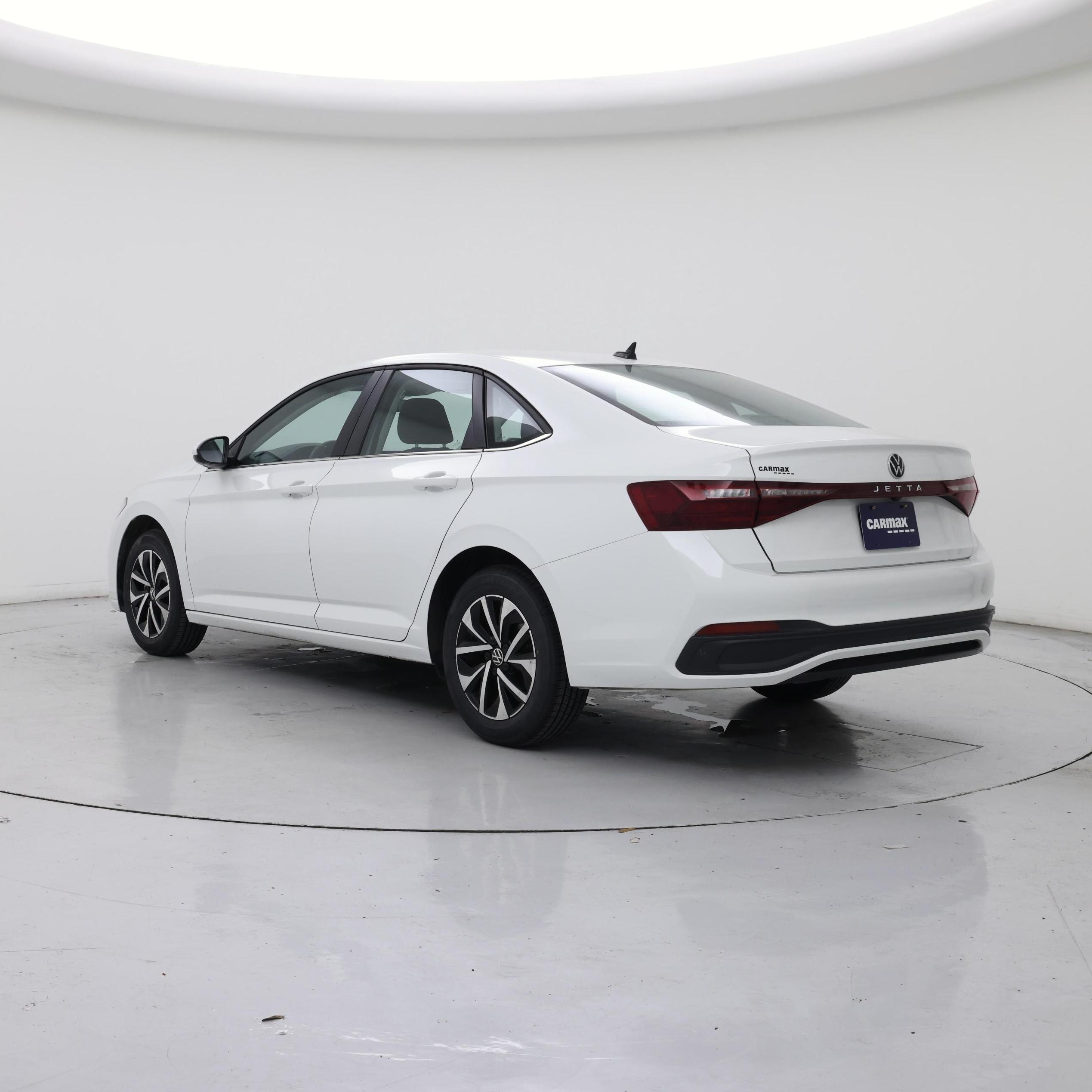 Thumbnail: 2025 Volkswagen Jetta - 2