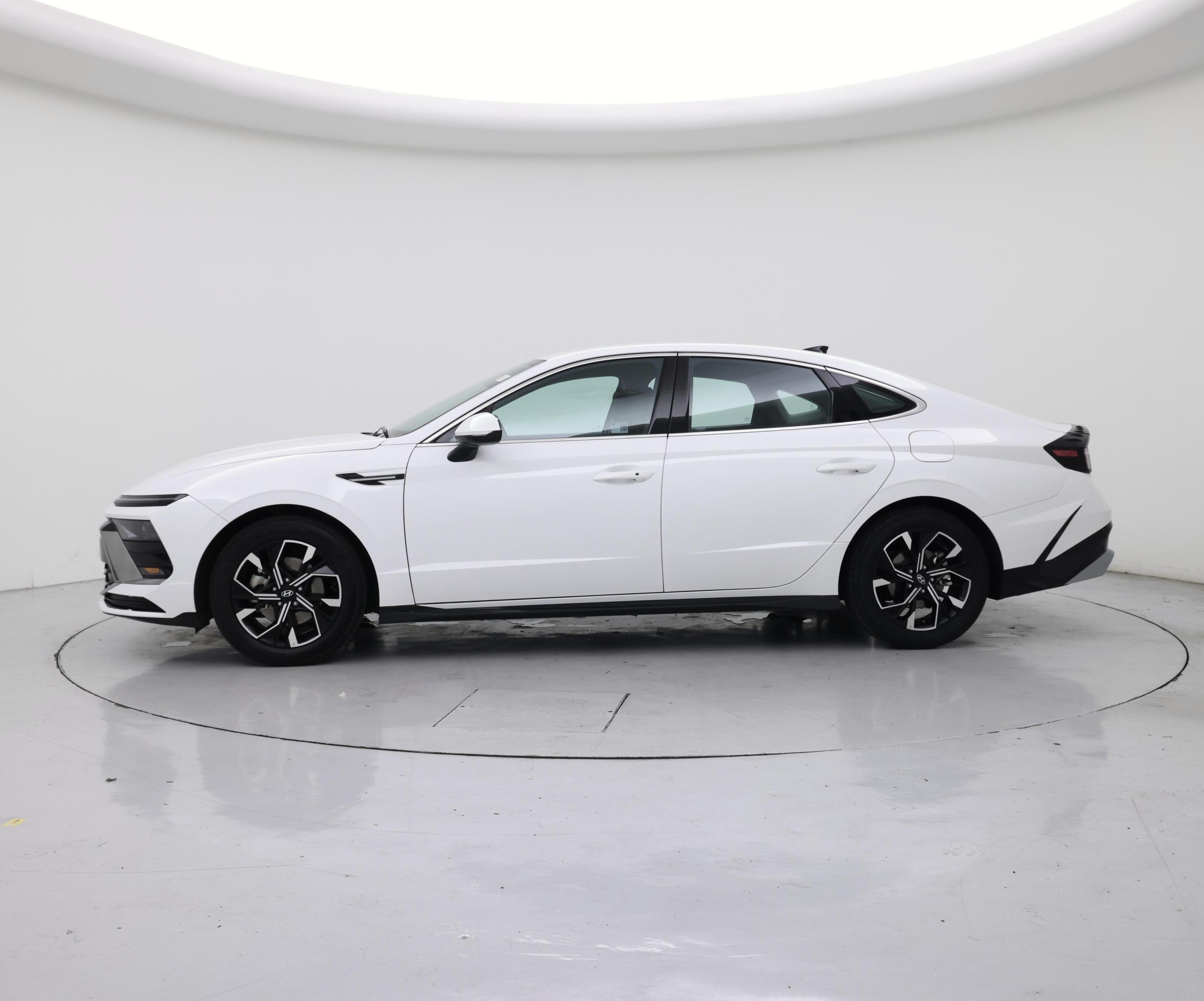 Thumbnail: 2025 Hyundai Sonata - 3