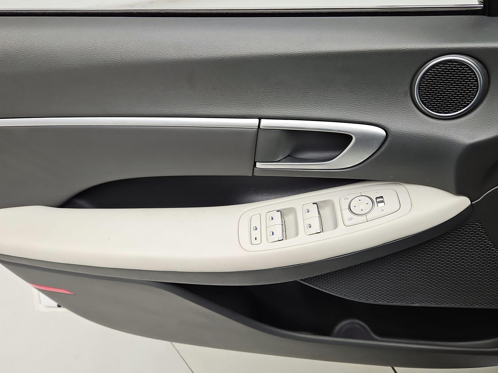 Thumbnail: 2025 Hyundai Sonata - 12