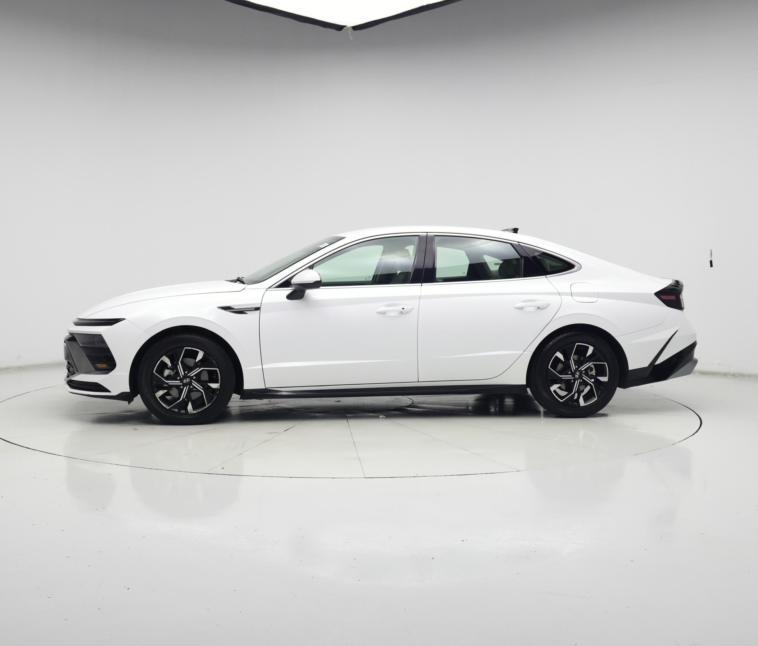 Thumbnail: 2025 Hyundai Sonata - 3