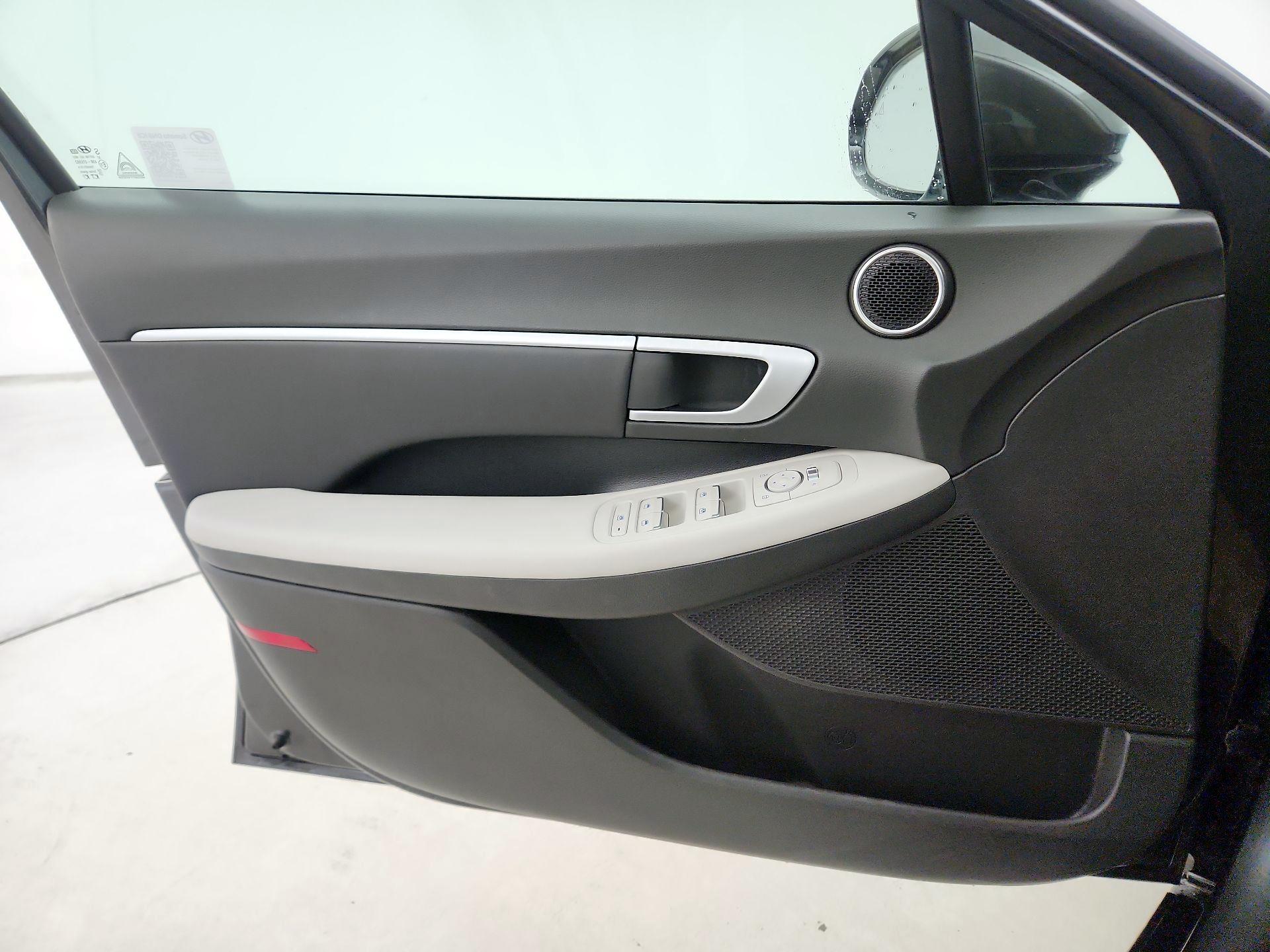 Thumbnail: 2025 Hyundai Sonata - 12