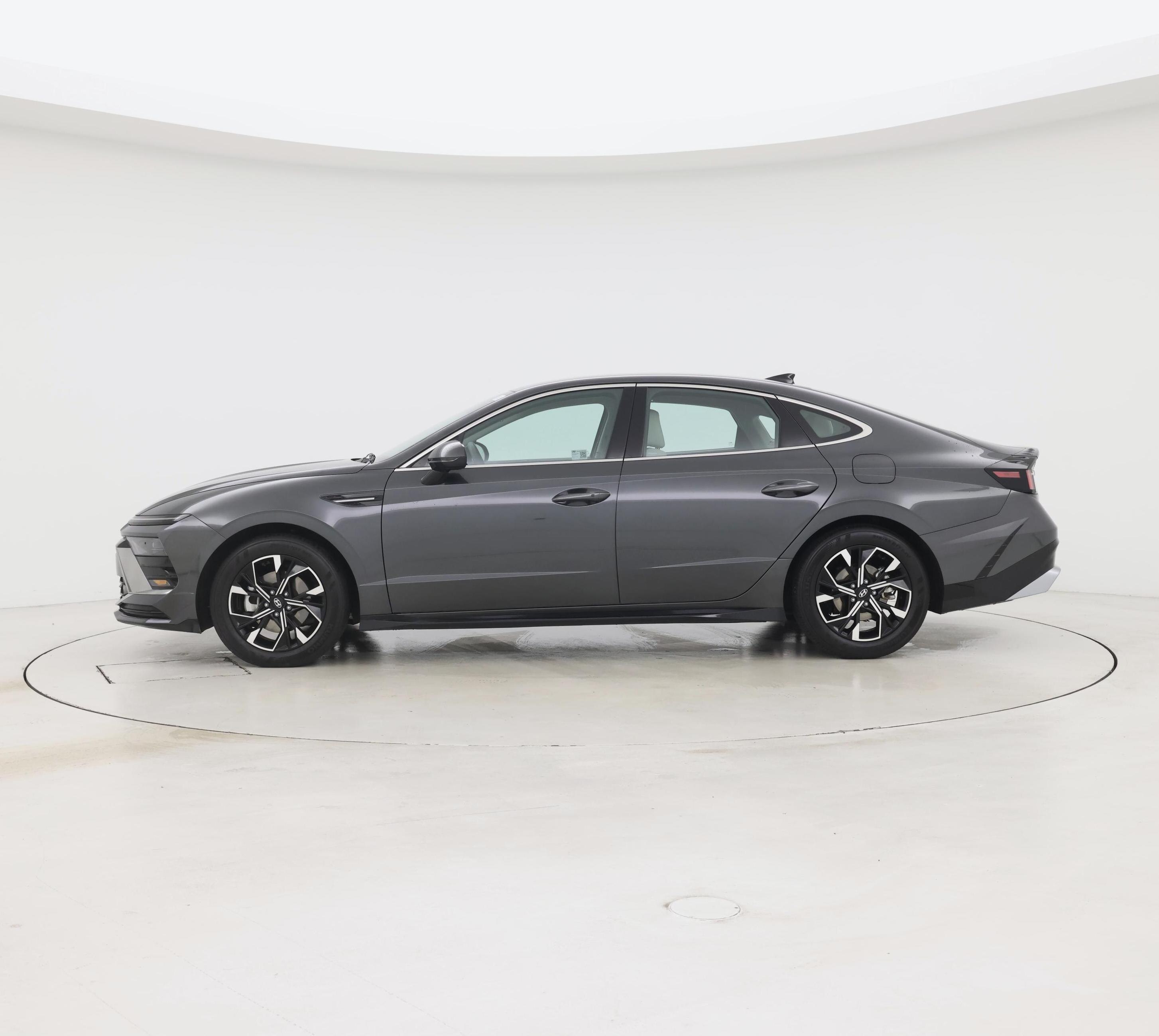 Thumbnail: 2025 Hyundai Sonata - 3